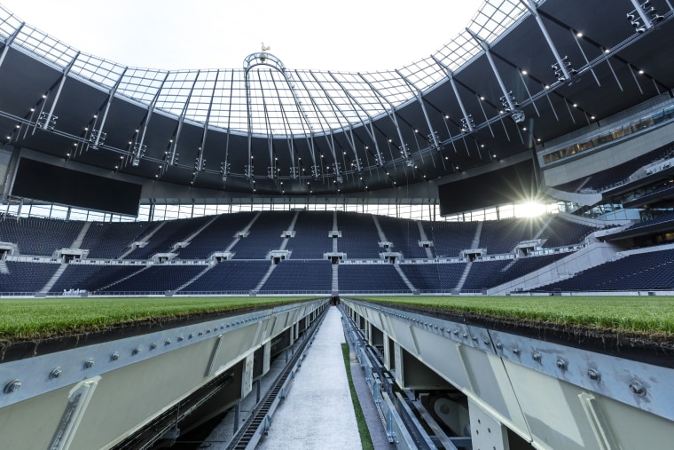 Automated pitch trays at Tottenham Hotspur’s new stadium architecture, arena, building, metropolitan area, soccer-specific stadium, sport venue, stadium, black, white