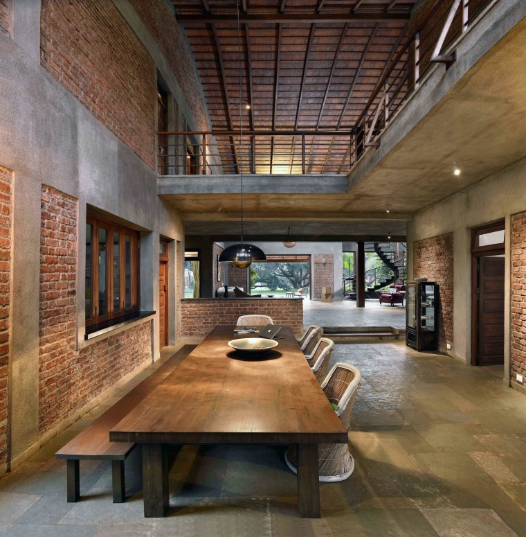 Architect: Studio PKA http://www.purankumar.com/Photographer: Amit Pasricha ceiling, courtyard, daylighting, estate, interior design, living room, lobby, brown