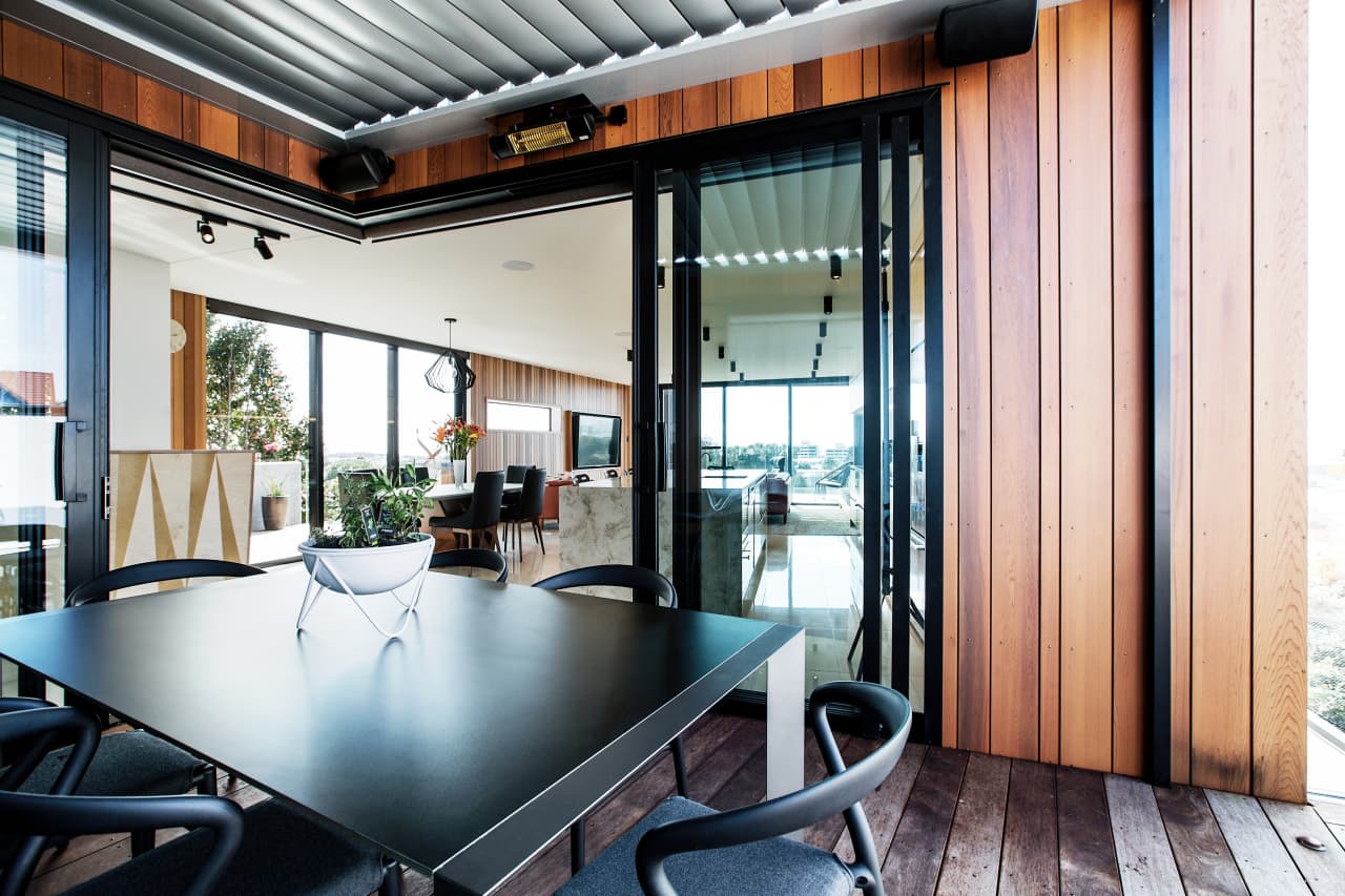 The Deck In This Home Was Designed As A Privacy Trends