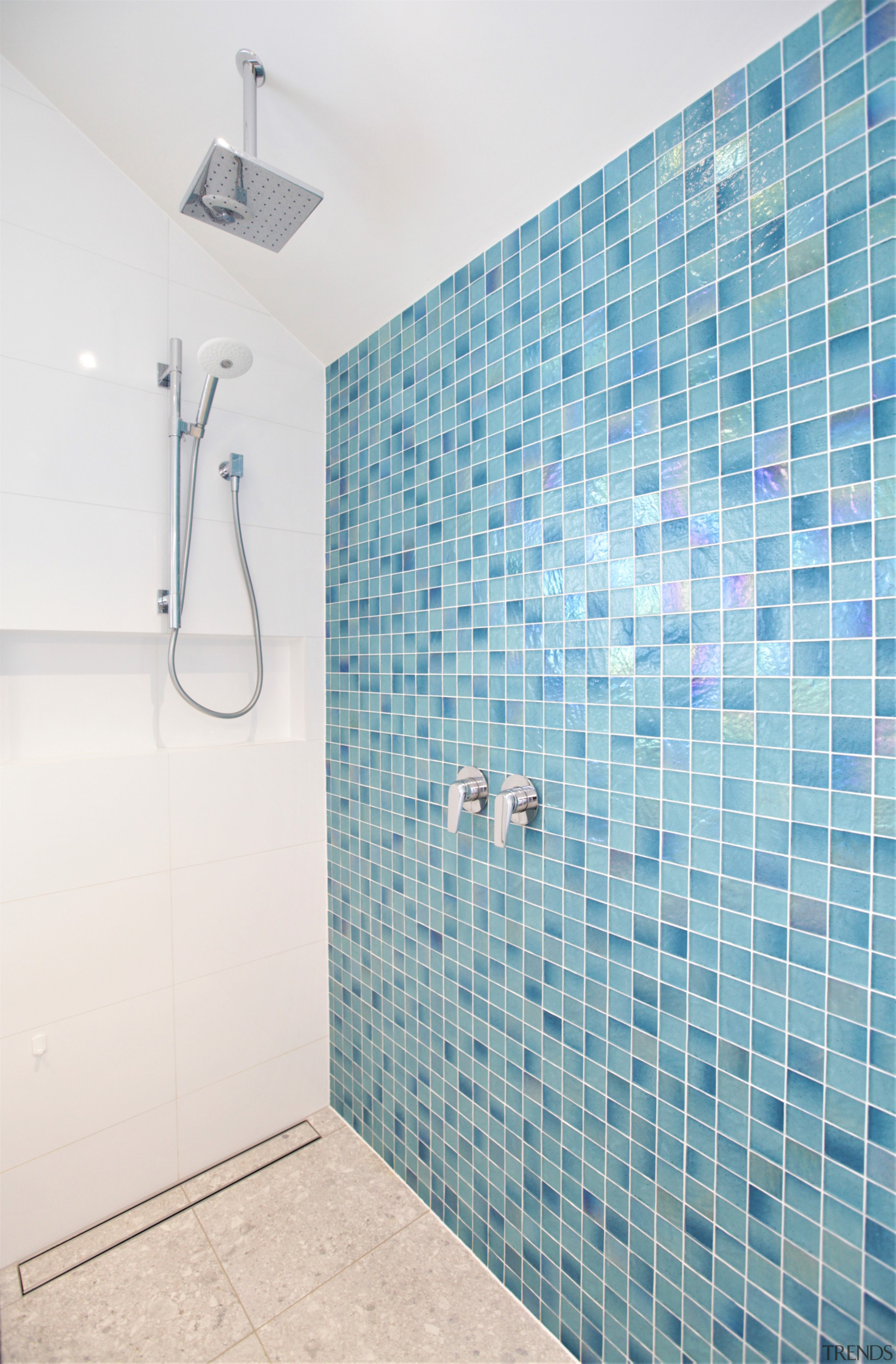 New Zealand-made glass mosaic tiles feature in the 