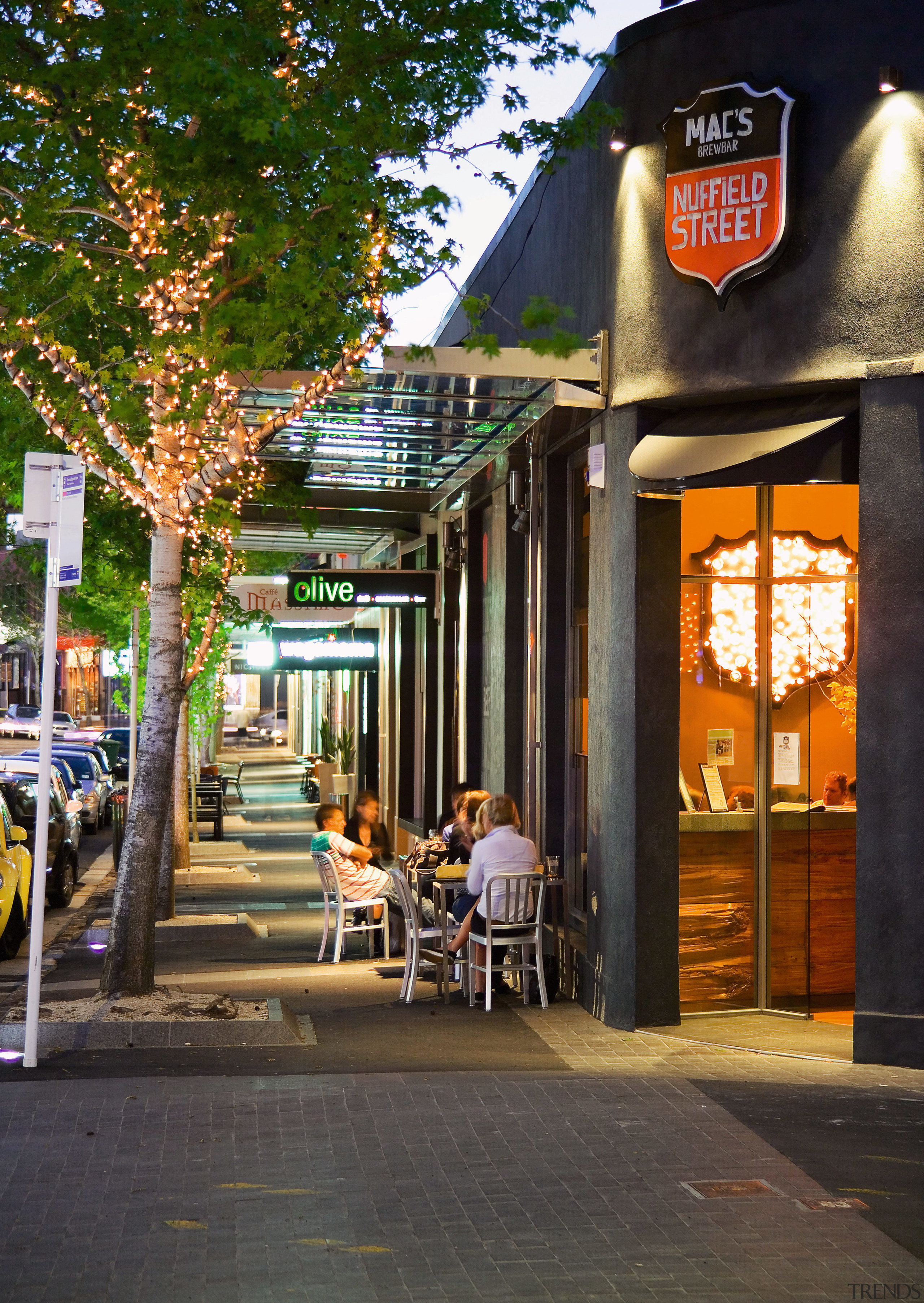 A view of the Nuffield Street Westfield shopping city, downtown, neighbourhood, street, town, tree, black, brown