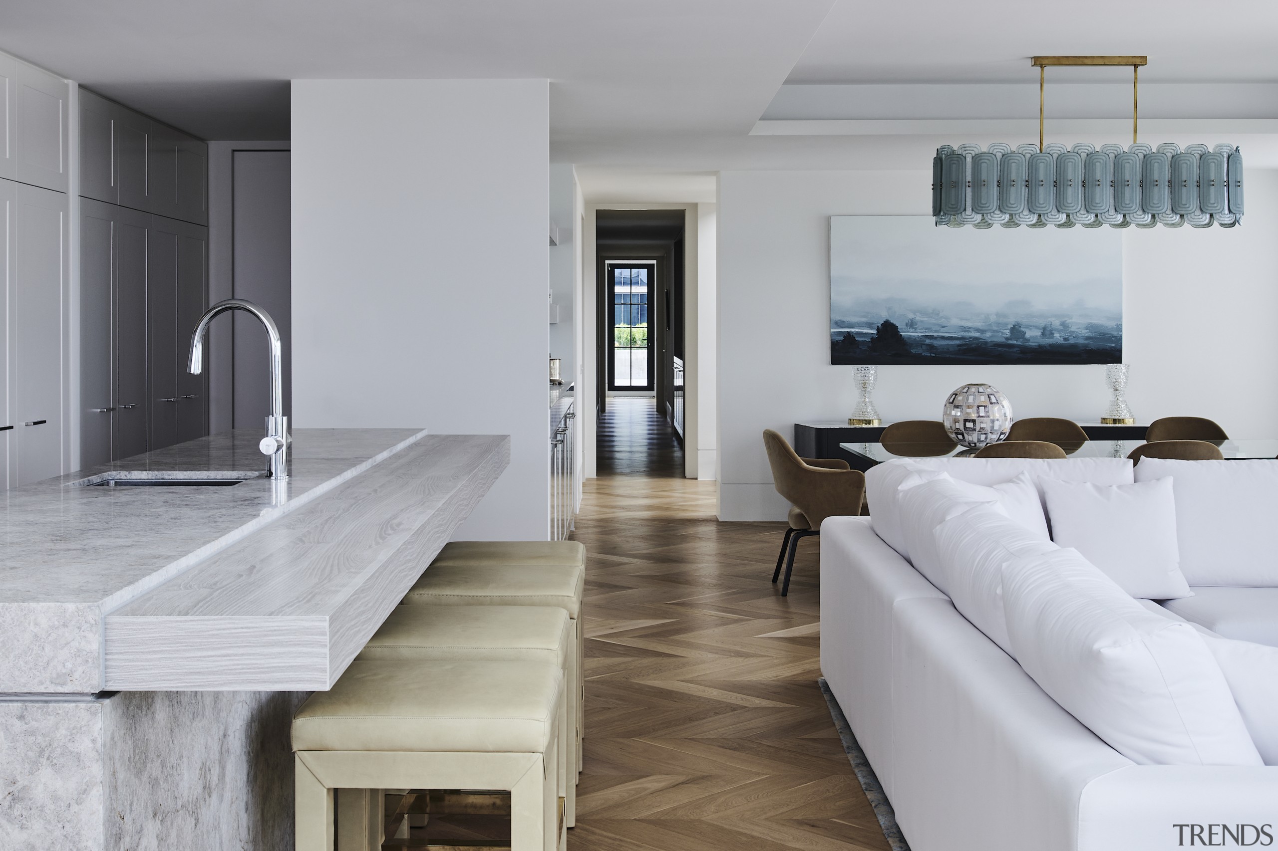 Apartment entry. - Quietly decadent - 