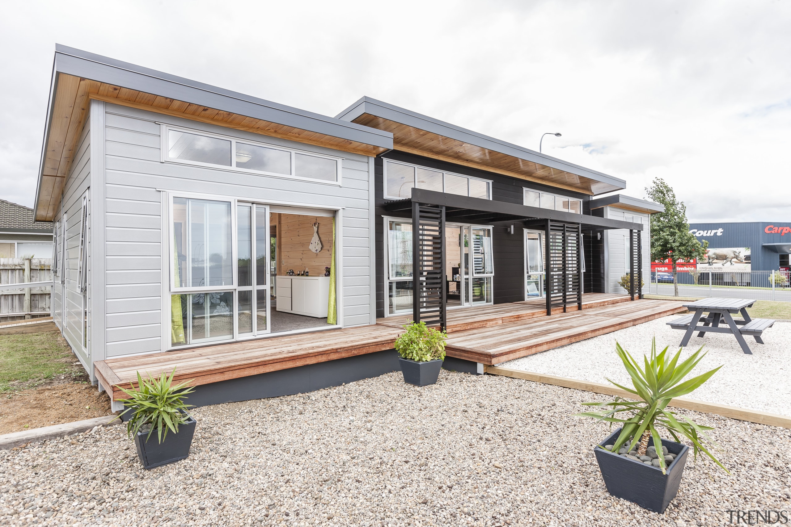 Lockwood Skagen show home featuring a raised roof facade, home, house, property, real estate, white