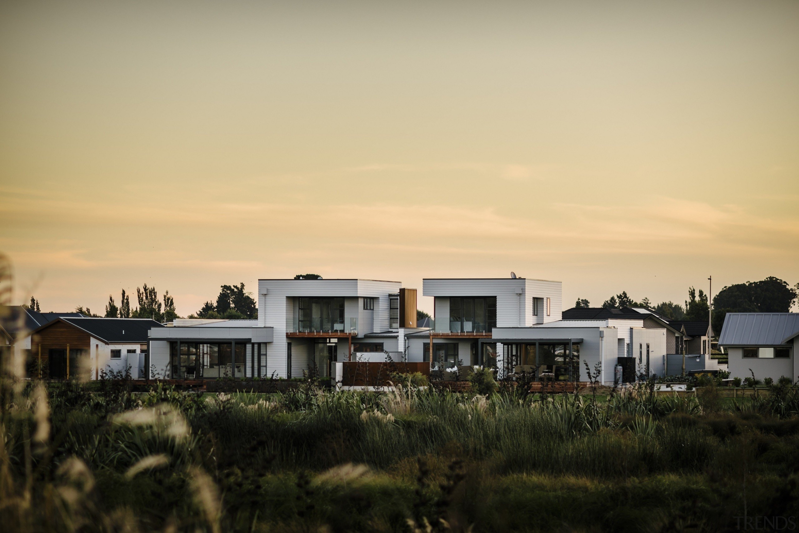 Linea Weatherboard - Linea Weatherboard - cloud | cloud, cottage, estate, evening, home, horizon, house, morning, property, real estate, residential area, sky, suburb, orange, black