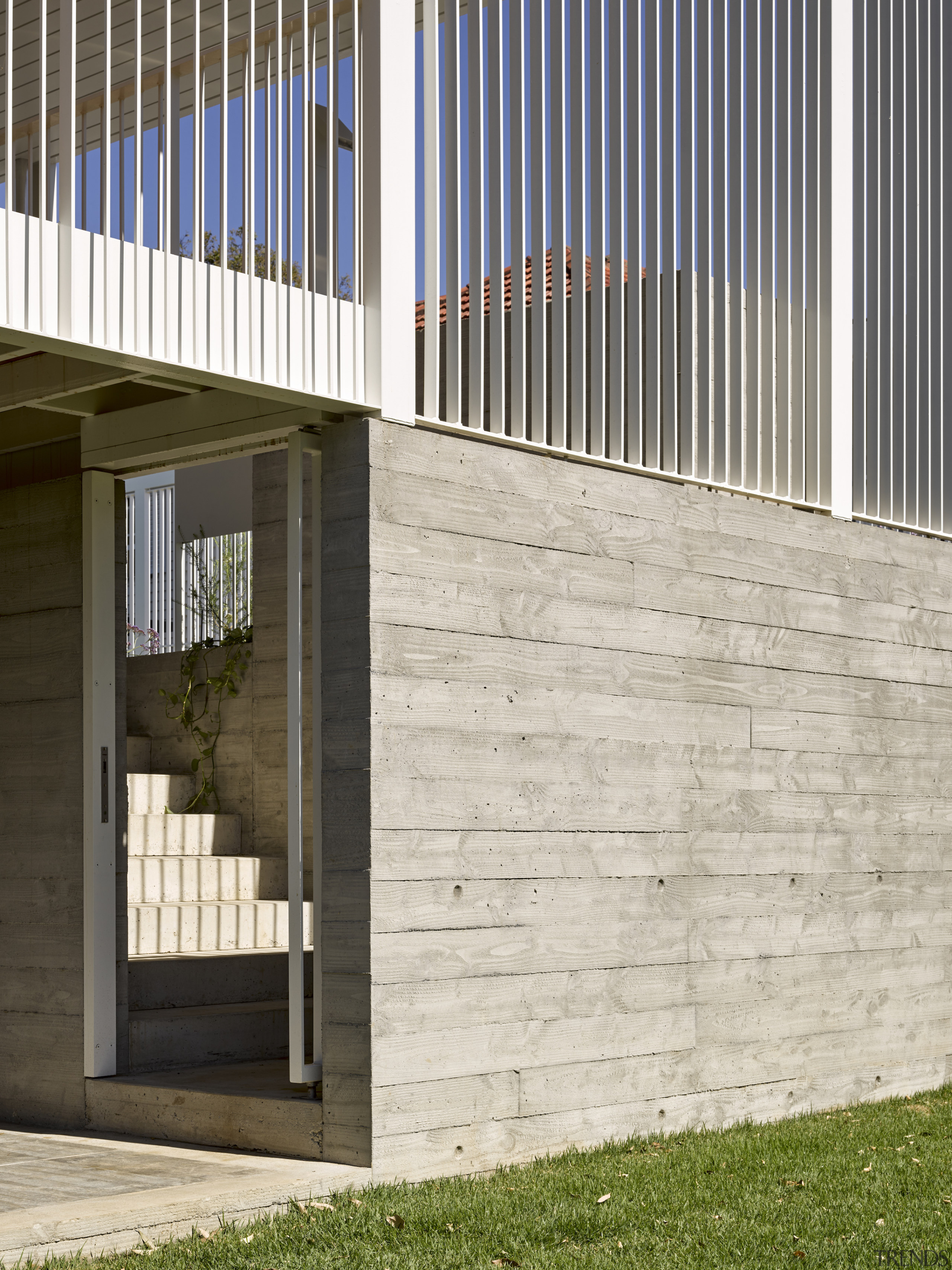 The pool fence ‘net’ is cast right around 