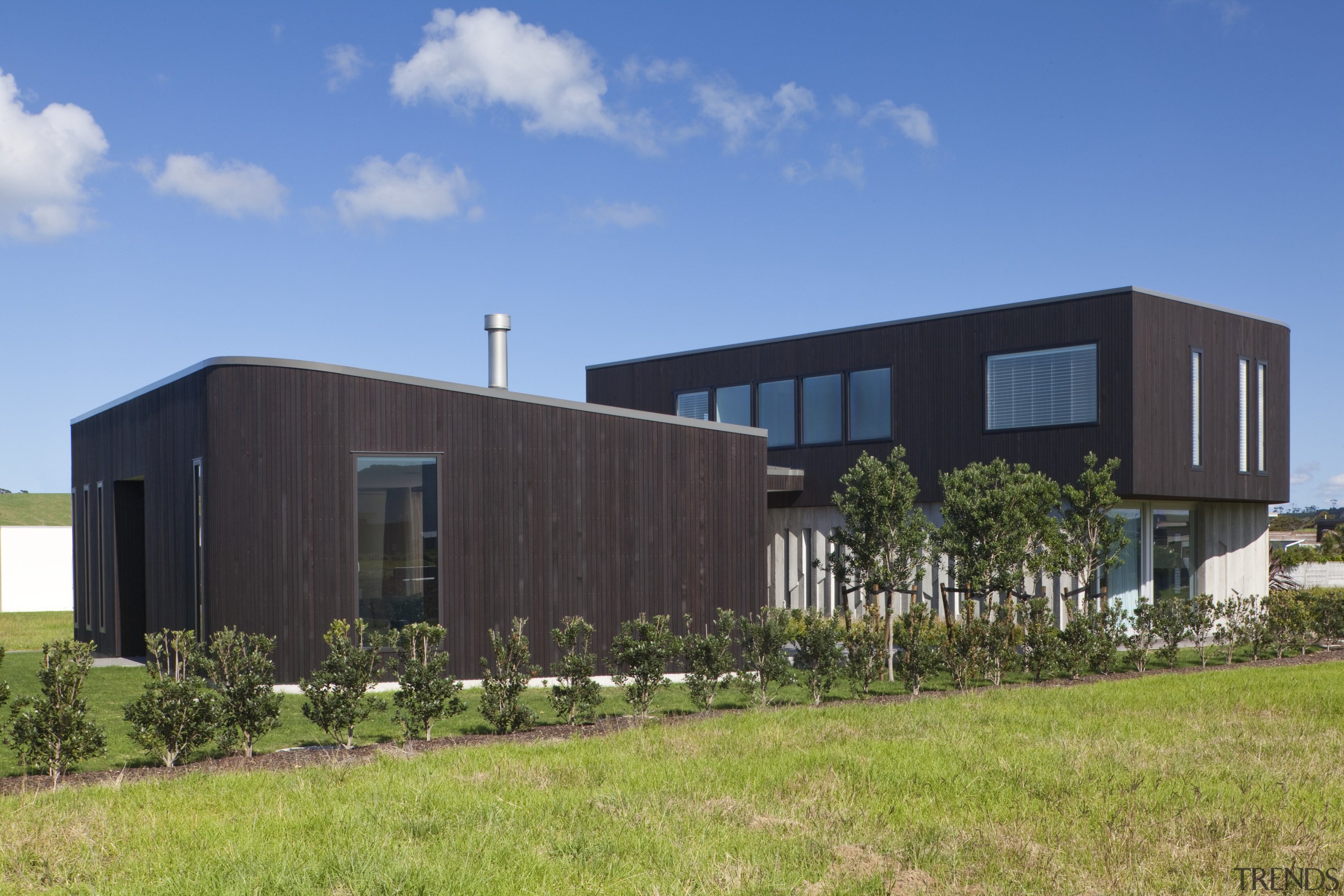 Ponting Fitzgerald-designed beach house - Ponting Fitzgerald-designed beach architecture, corporate headquarters, elevation, facade, home, house, property, real estate, shed, sky, teal