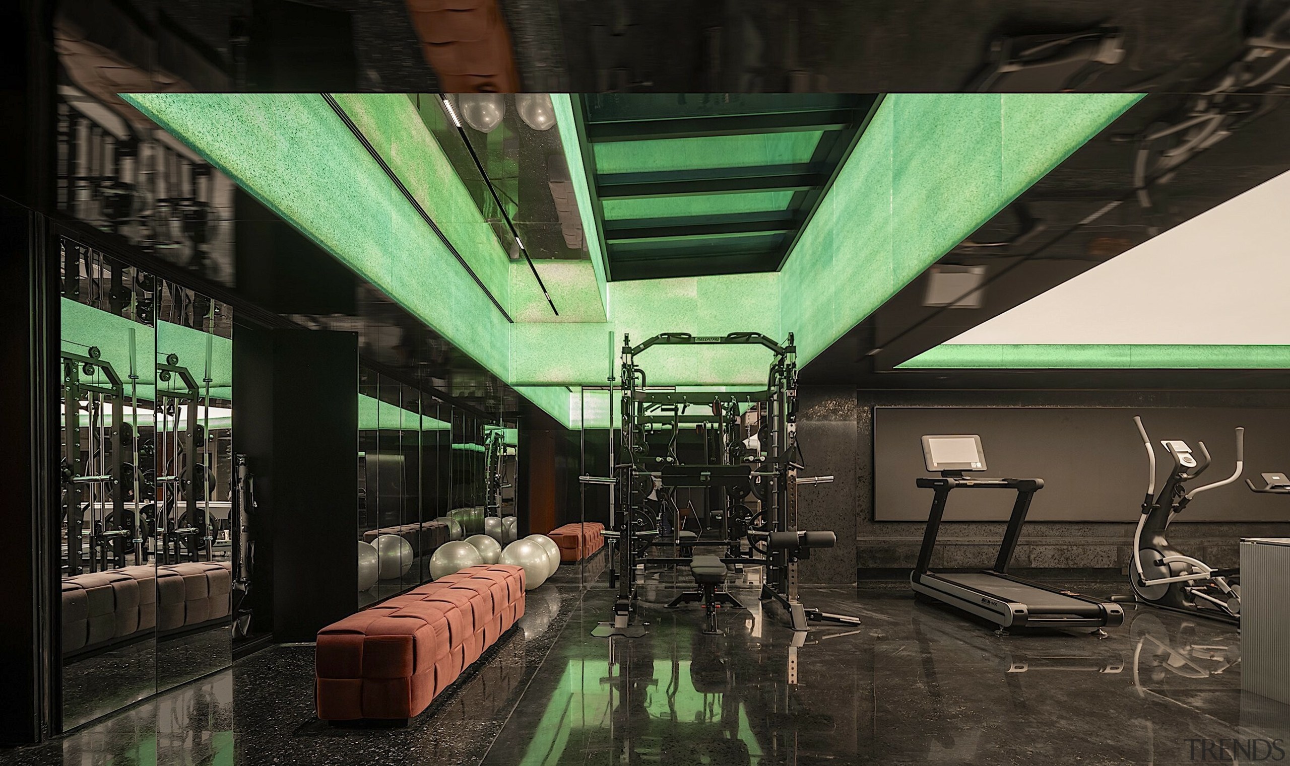 Gymnasium. - Boundless light - 