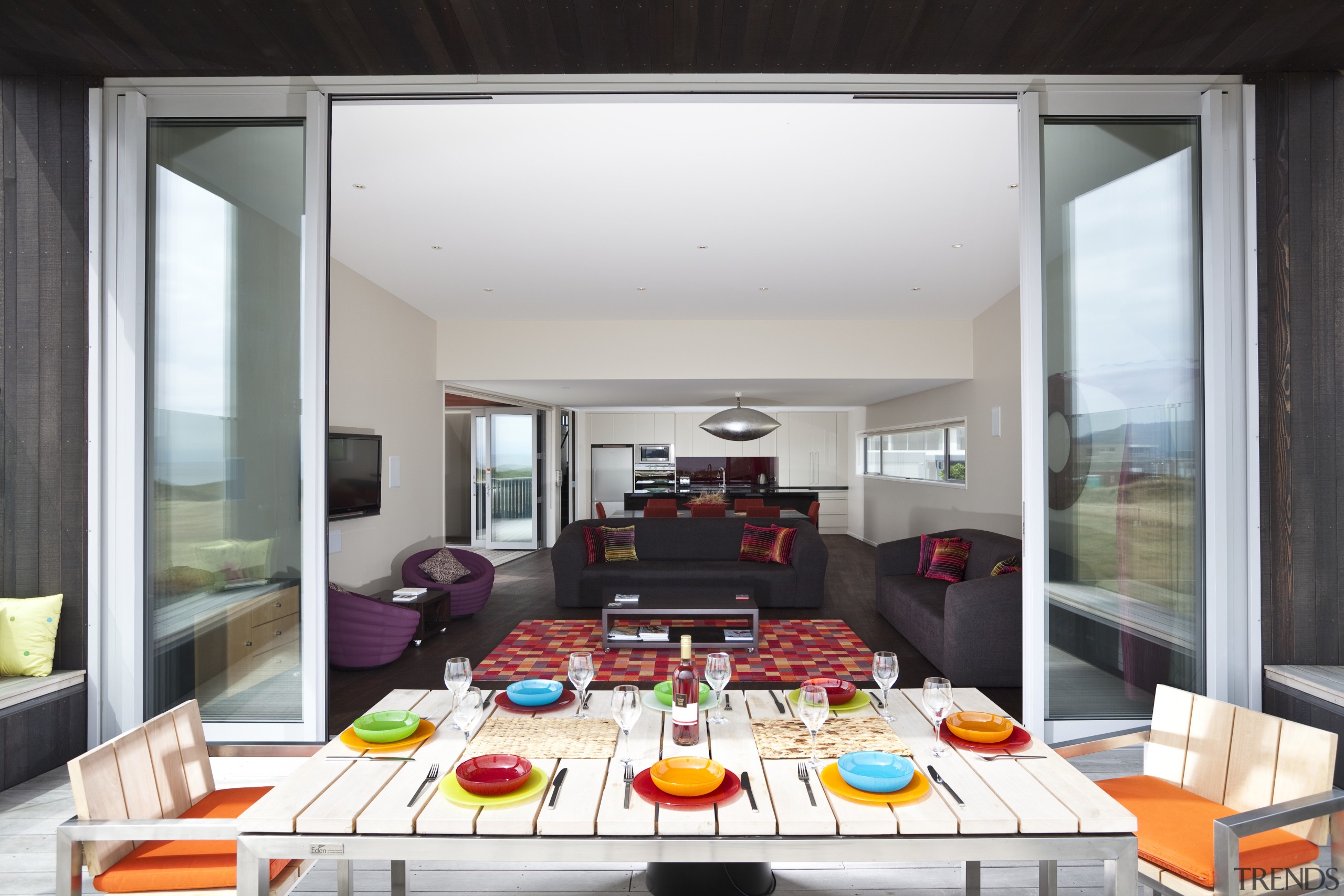 View of red, black and white beach house interior design, white