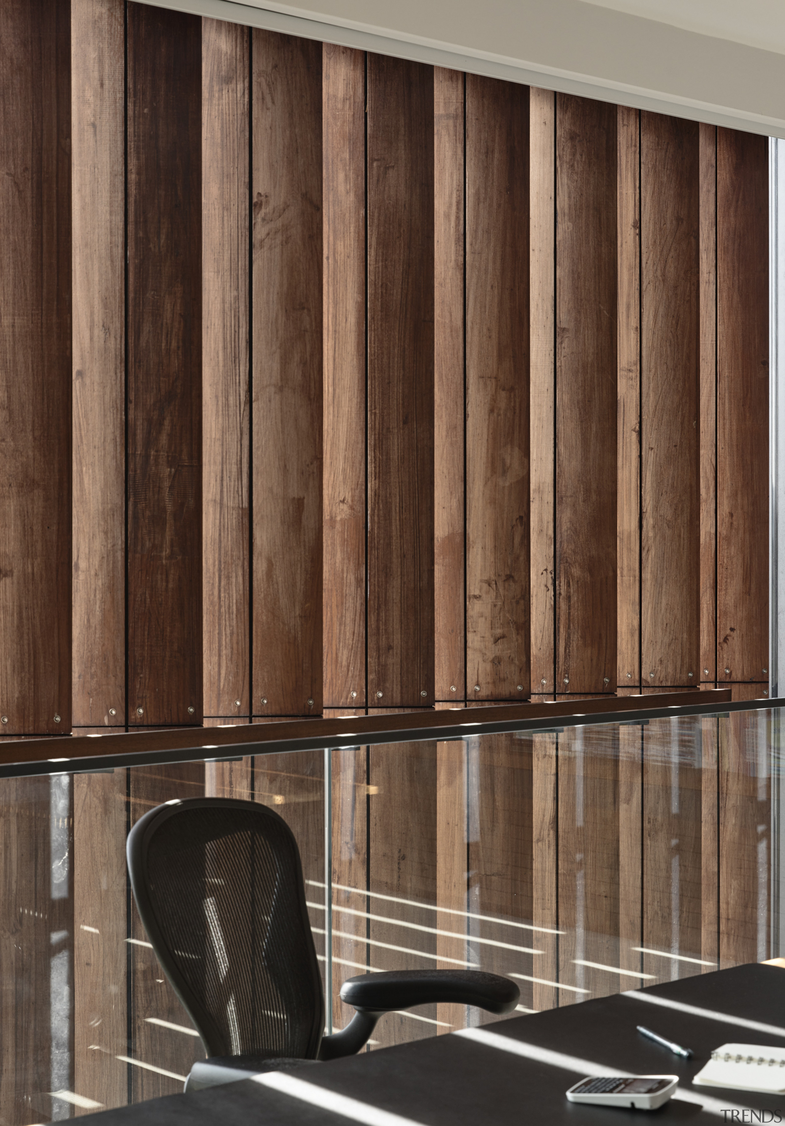 Timber screens up close. - Welcoming the outdoors 