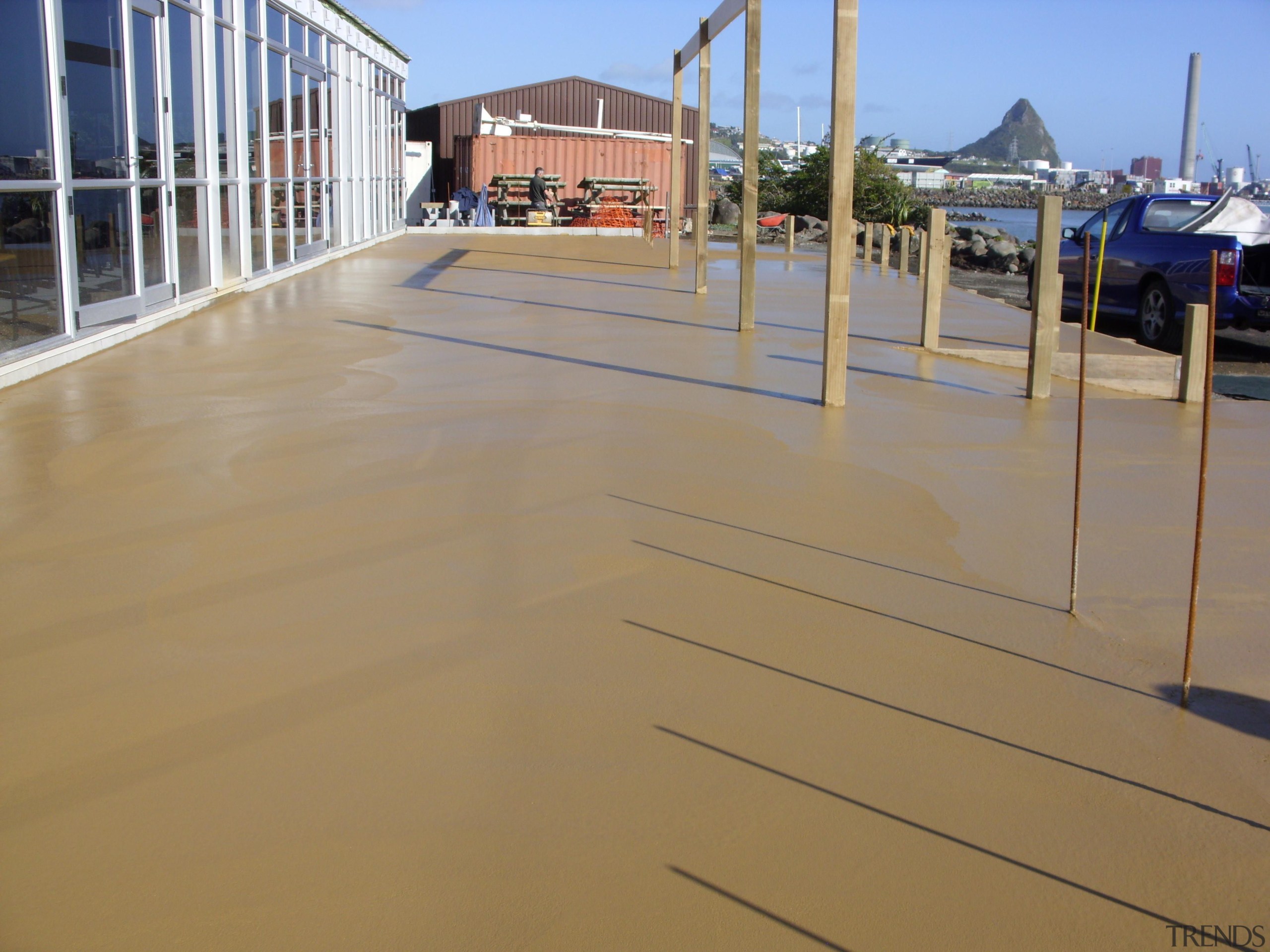 colourmix 9.jpg - colourmix_9.jpg - boardwalk | deck boardwalk, deck, floor, flooring, outdoor structure, property, real estate, roof, walkway, brown