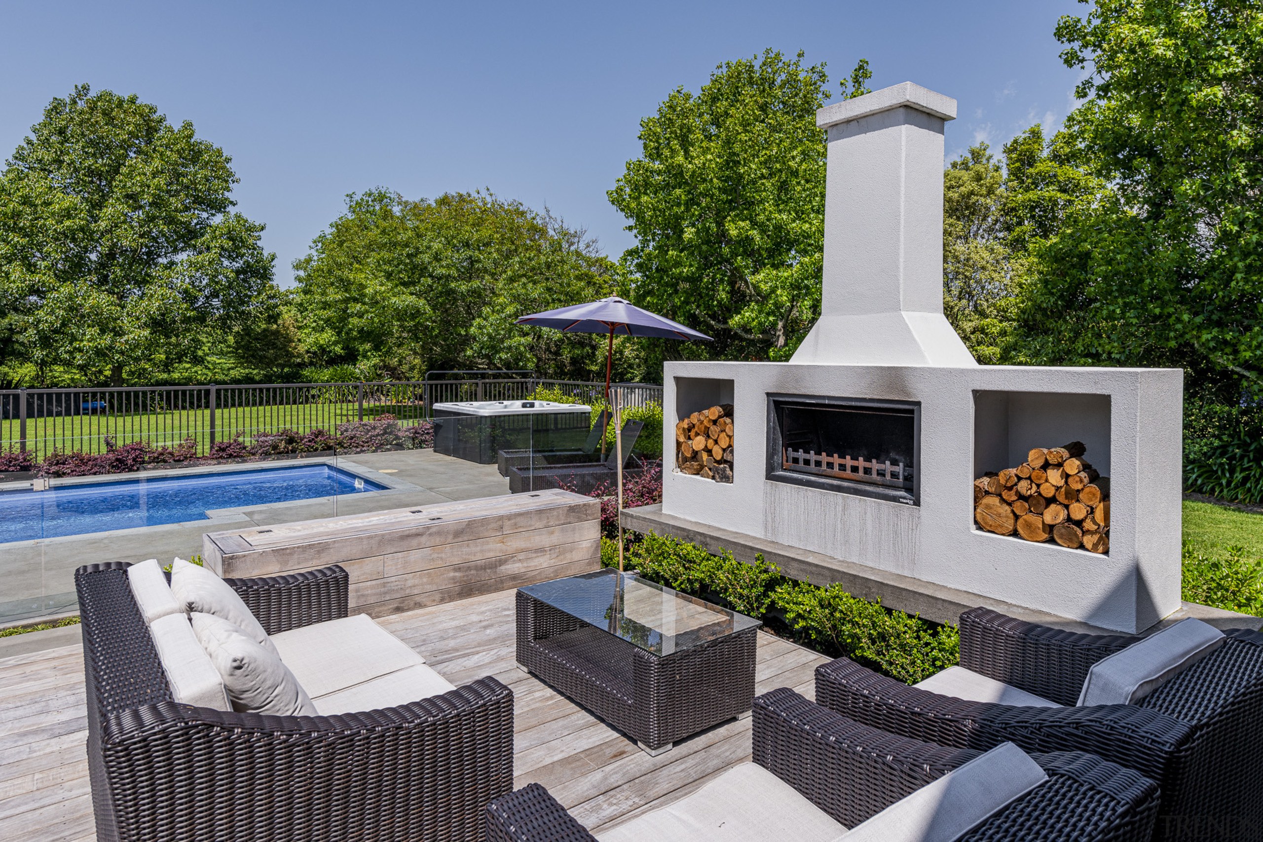 The brief was for a contemporary outdoor living 