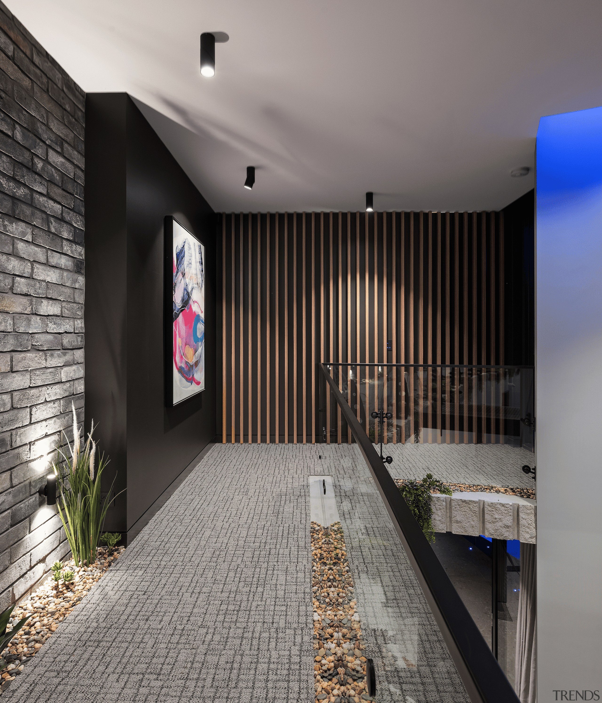Sculptural escape -  