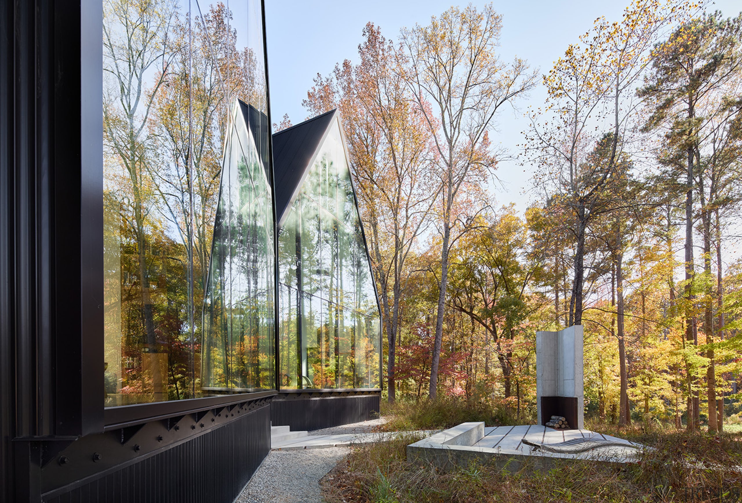 So, wheres the house? Even the alfresco fireplace 