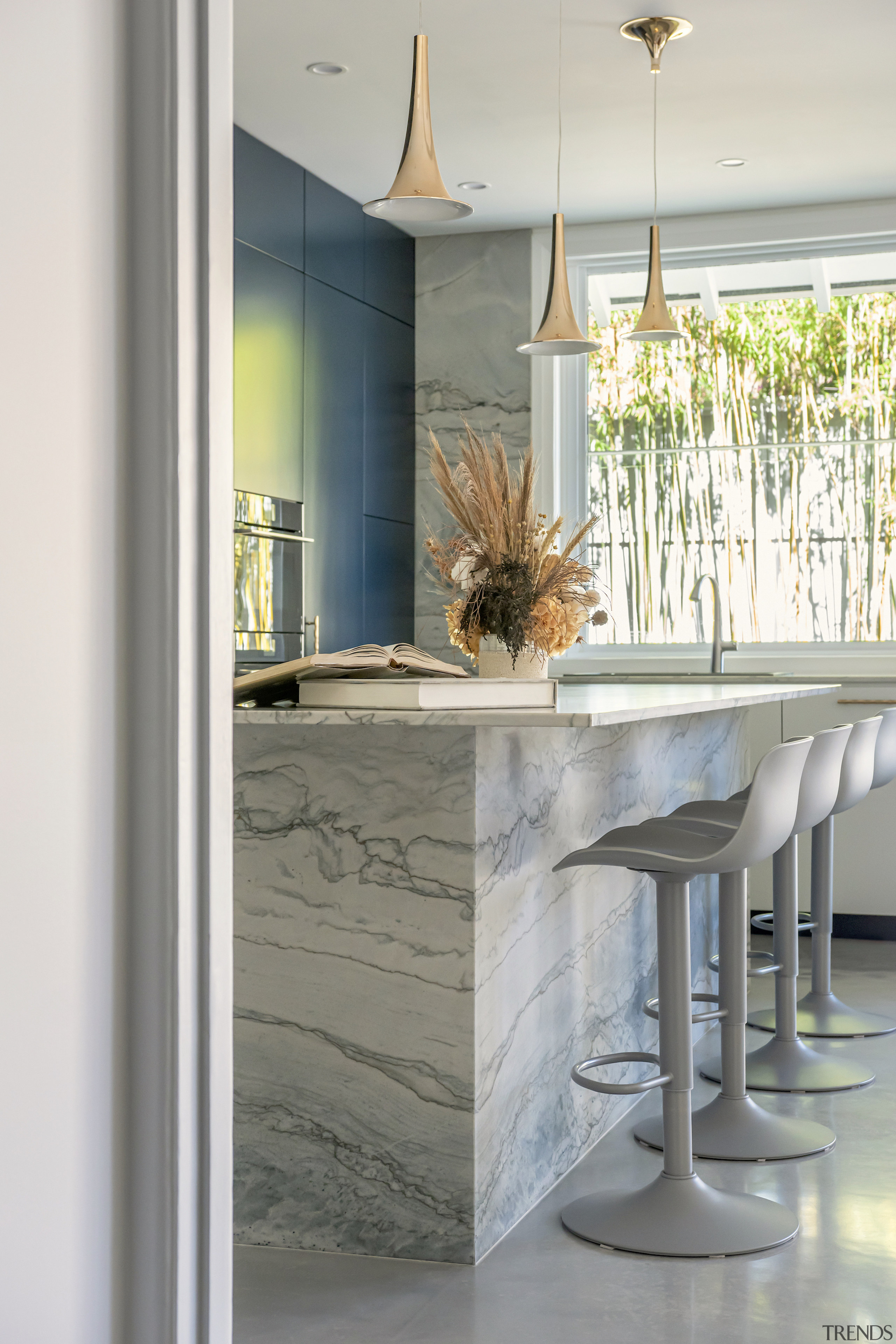 The modern Pandomo floor adds style to this 