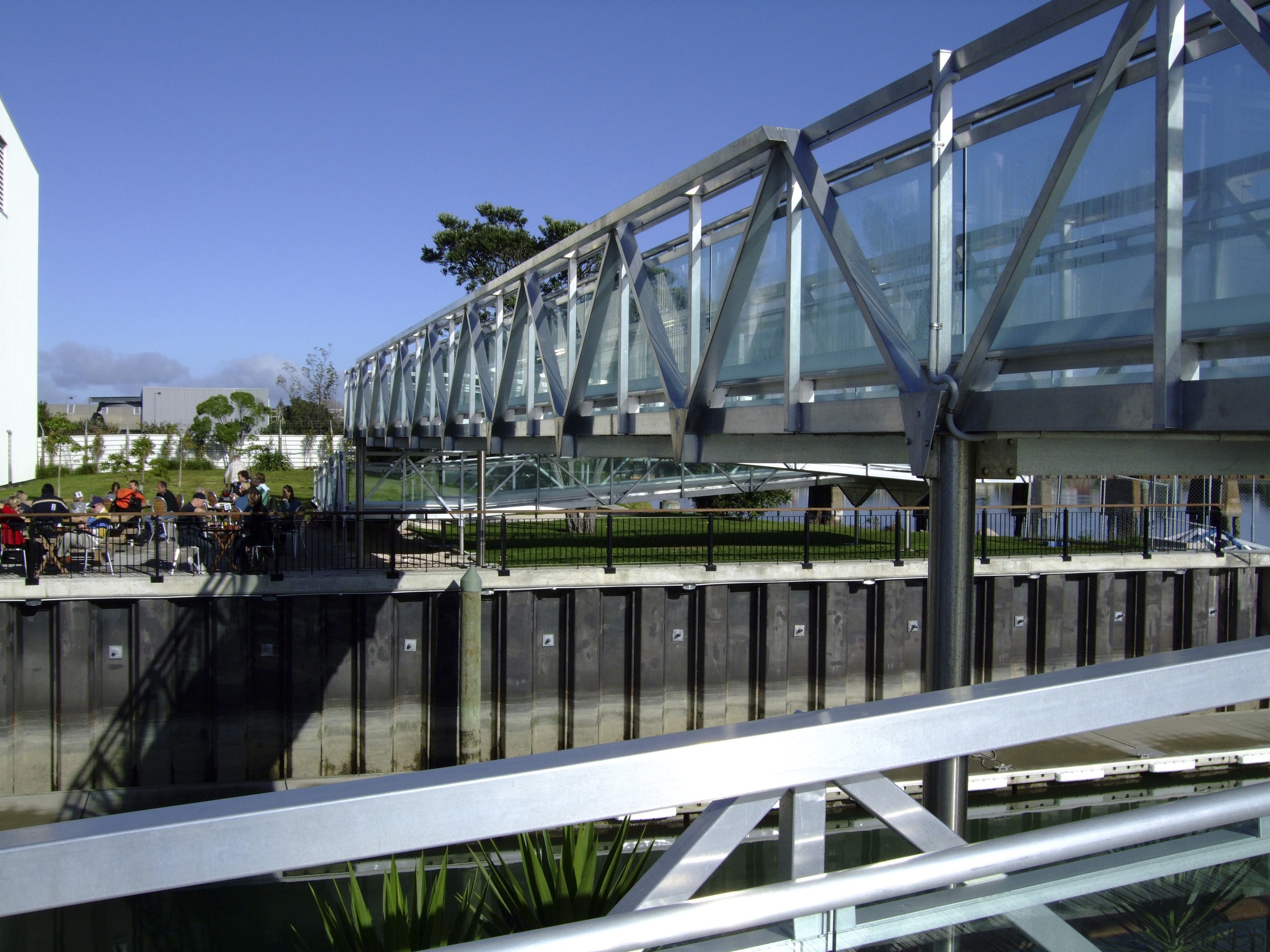 View of a pedestrian bridge in Tauranga which bridge, fixed link, girder bridge, metropolitan area, overpass, skyway, structure, transport, truss bridge, vierendeel bridge, black