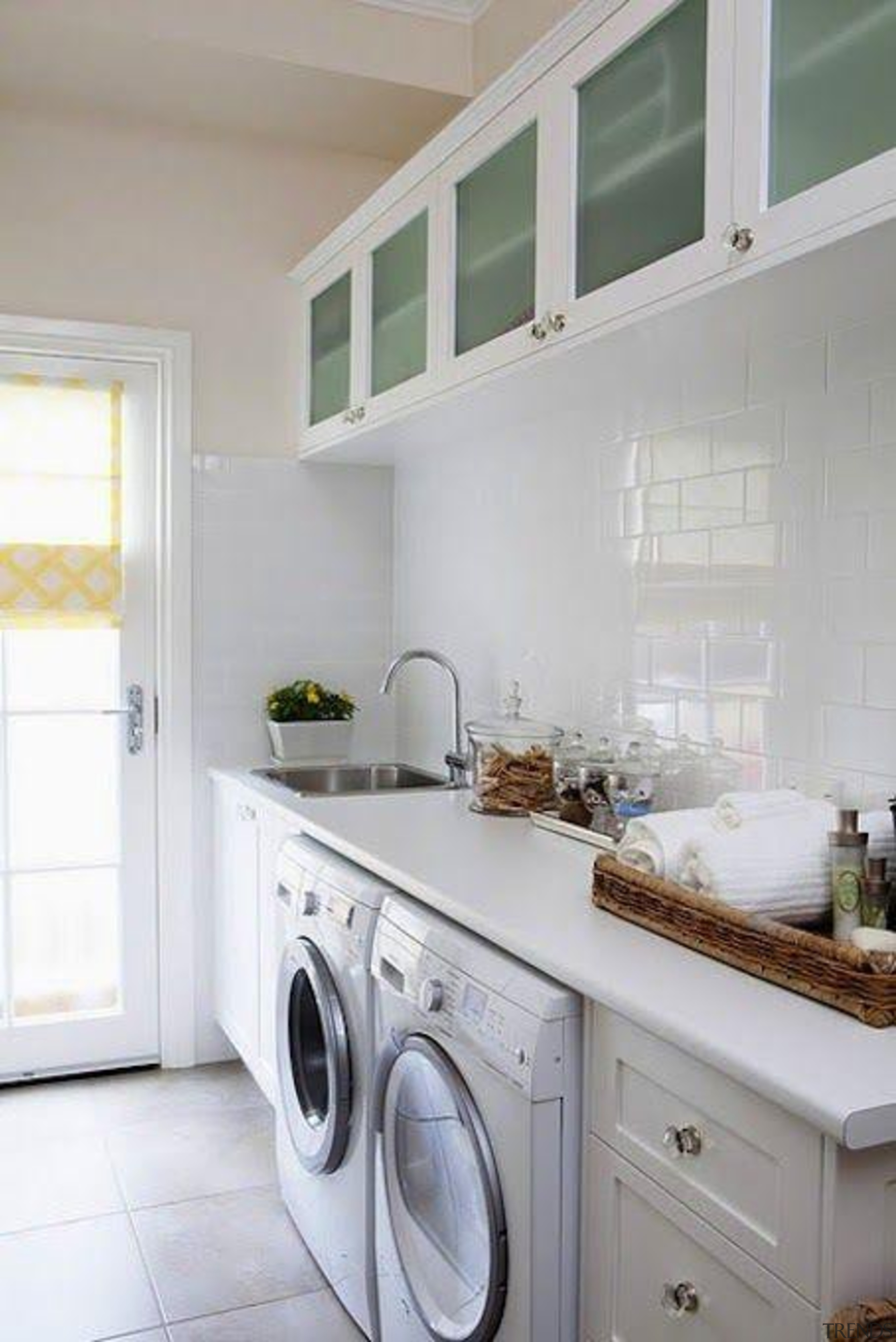 Utilitarian spaces such as laundry rooms and mudrooms cabinetry, countertop, cuisine classique, home, home appliance, kitchen, laundry, laundry room, major appliance, property, real estate, room, gray, white