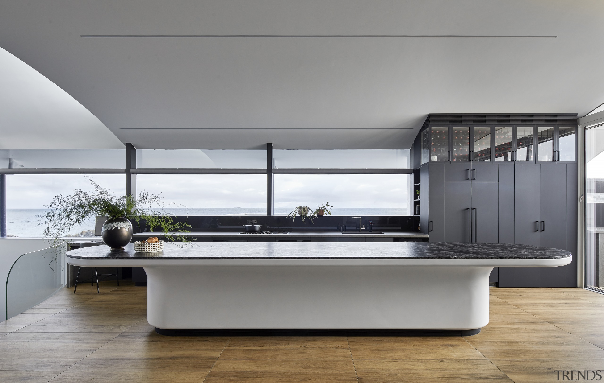 The kitchen island has its own nautical accent. 