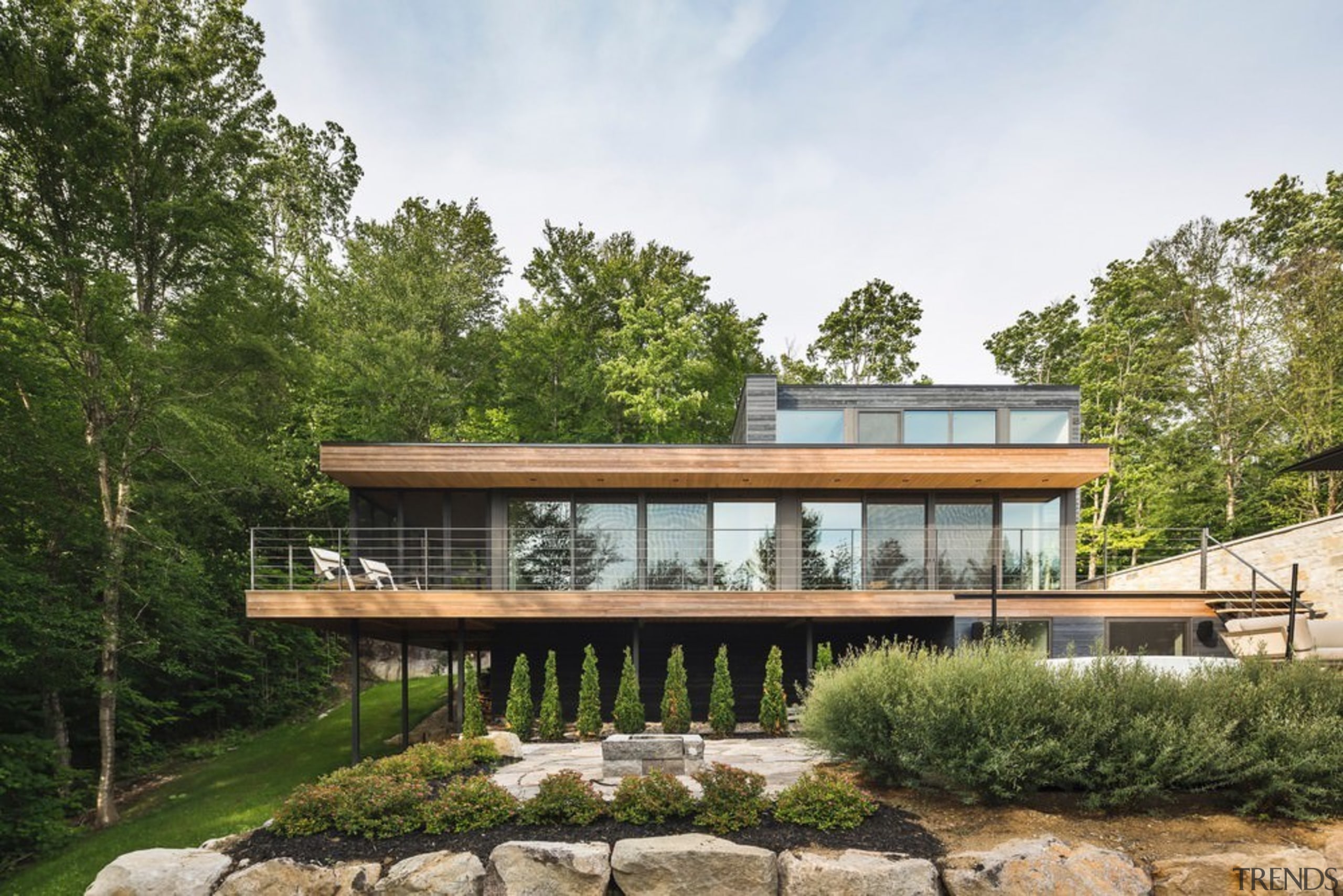 Estrade Residence seems to float on the land, architecture, cottage, estate, facade, home, house, landscape, property, real estate, brown, white