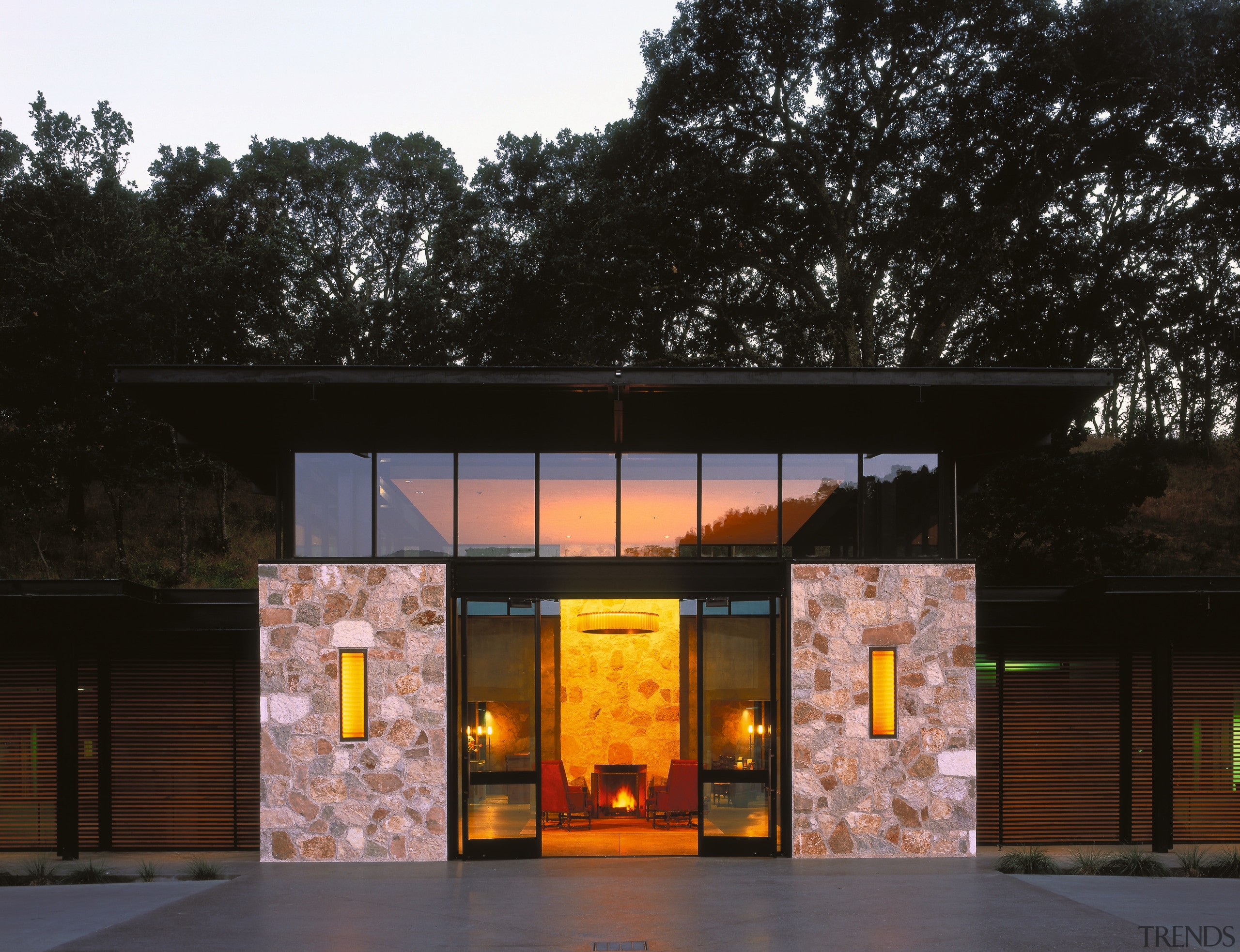 view of the pavillion at the rear of architecture, facade, home, house, black