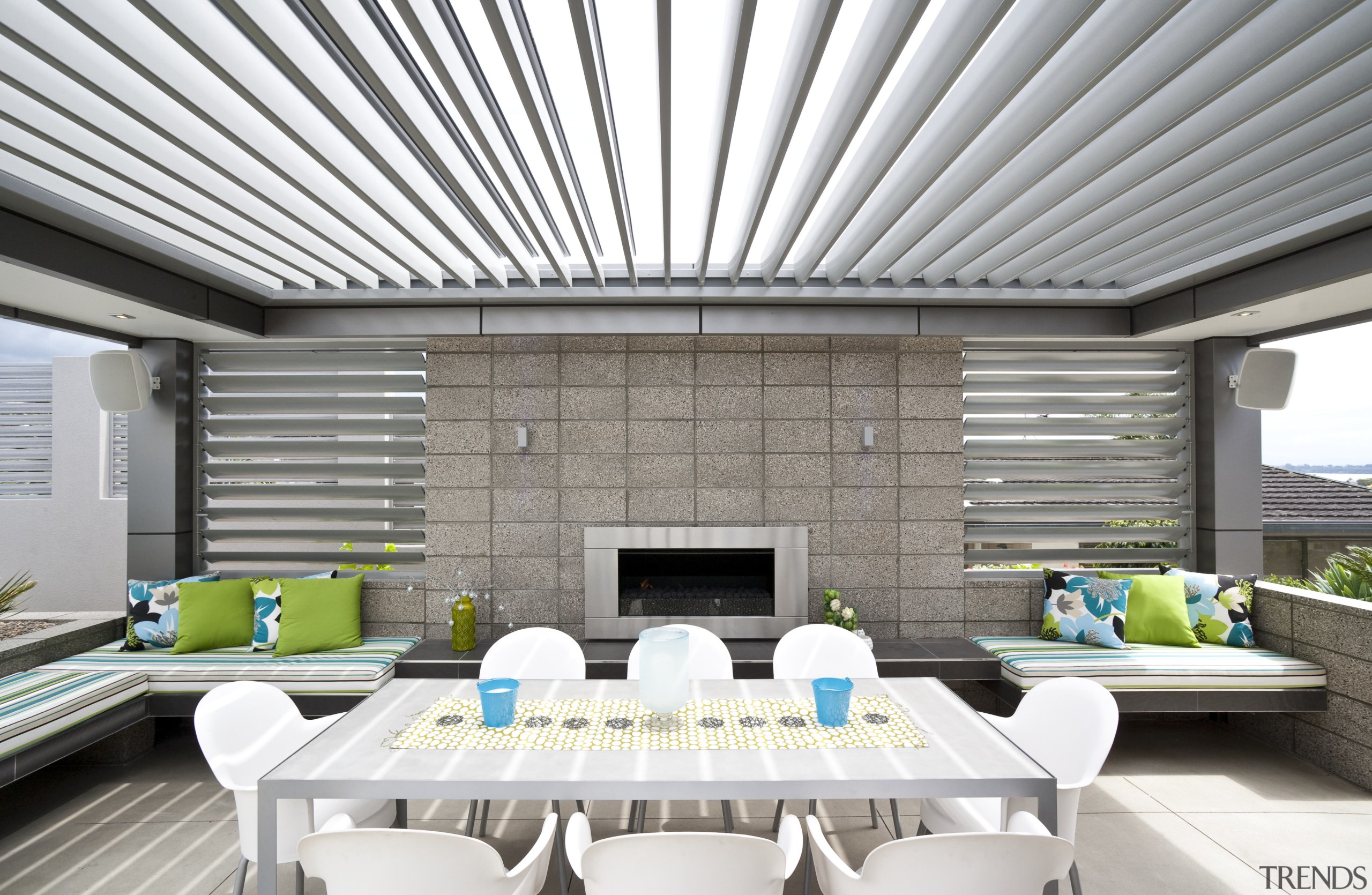 Exterior view of an outdoor entertaining area which ceiling, daylighting, interior design, real estate, roof, white, gray