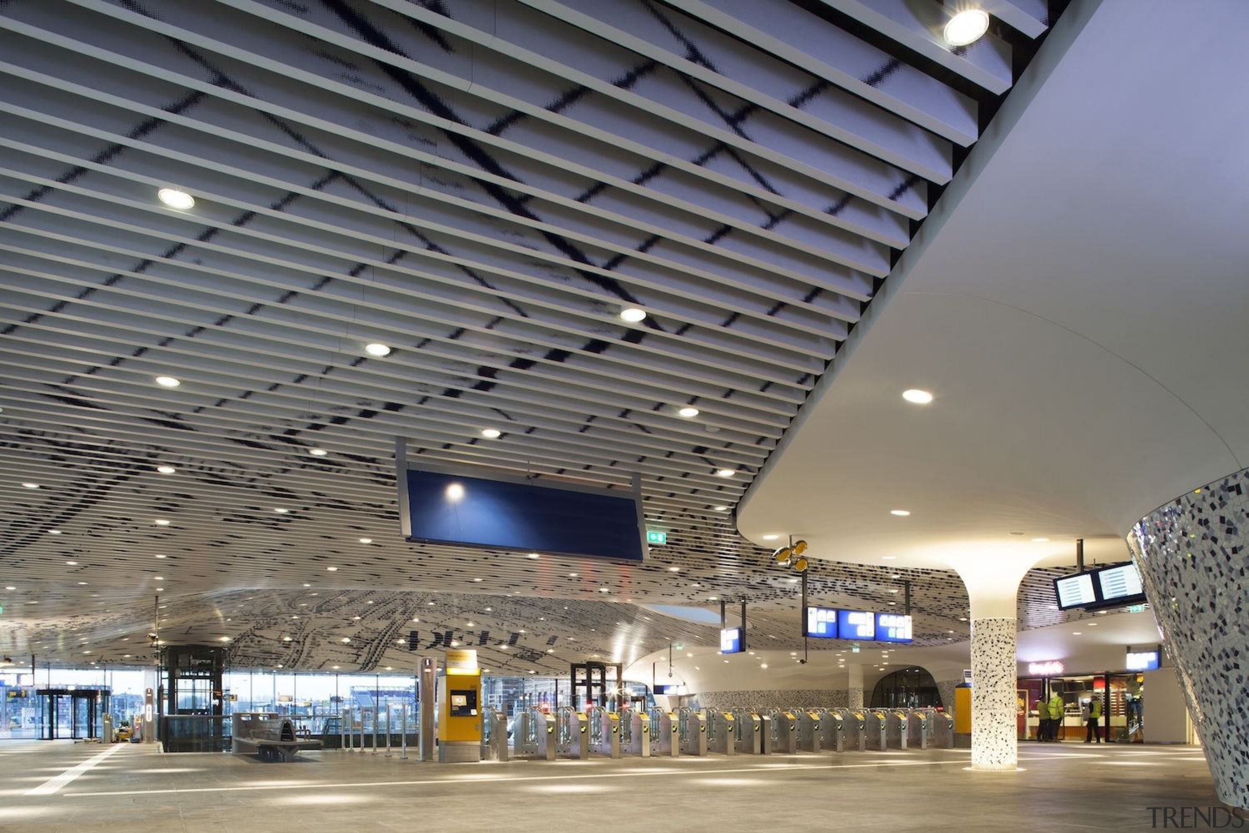 Municipal Offices and Train Station, Delft - Municipal airport terminal, architecture, building, ceiling, convention center, daylighting, infrastructure, metropolitan area, structure, gray