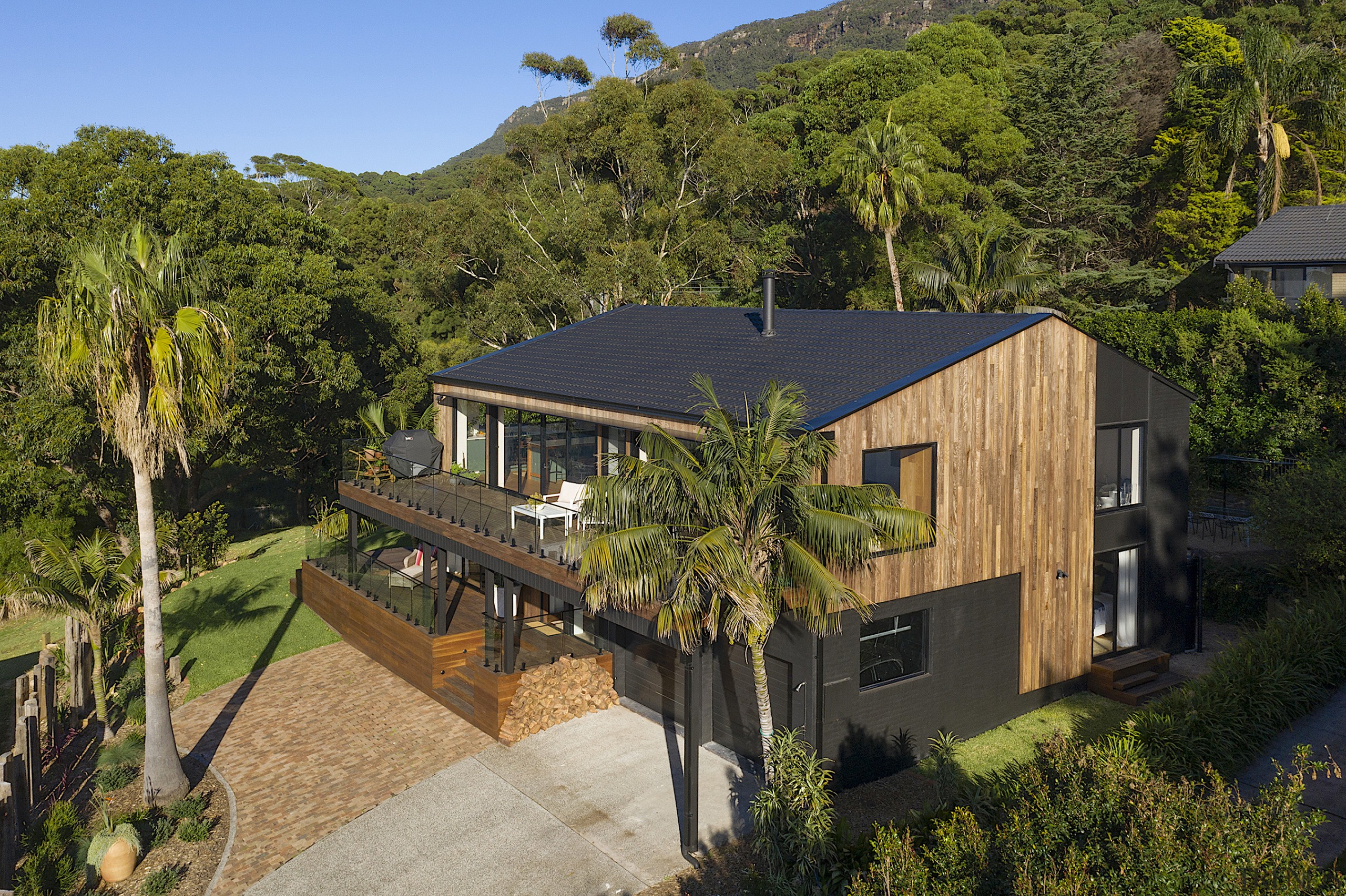 The existing brick house had very little interaction 