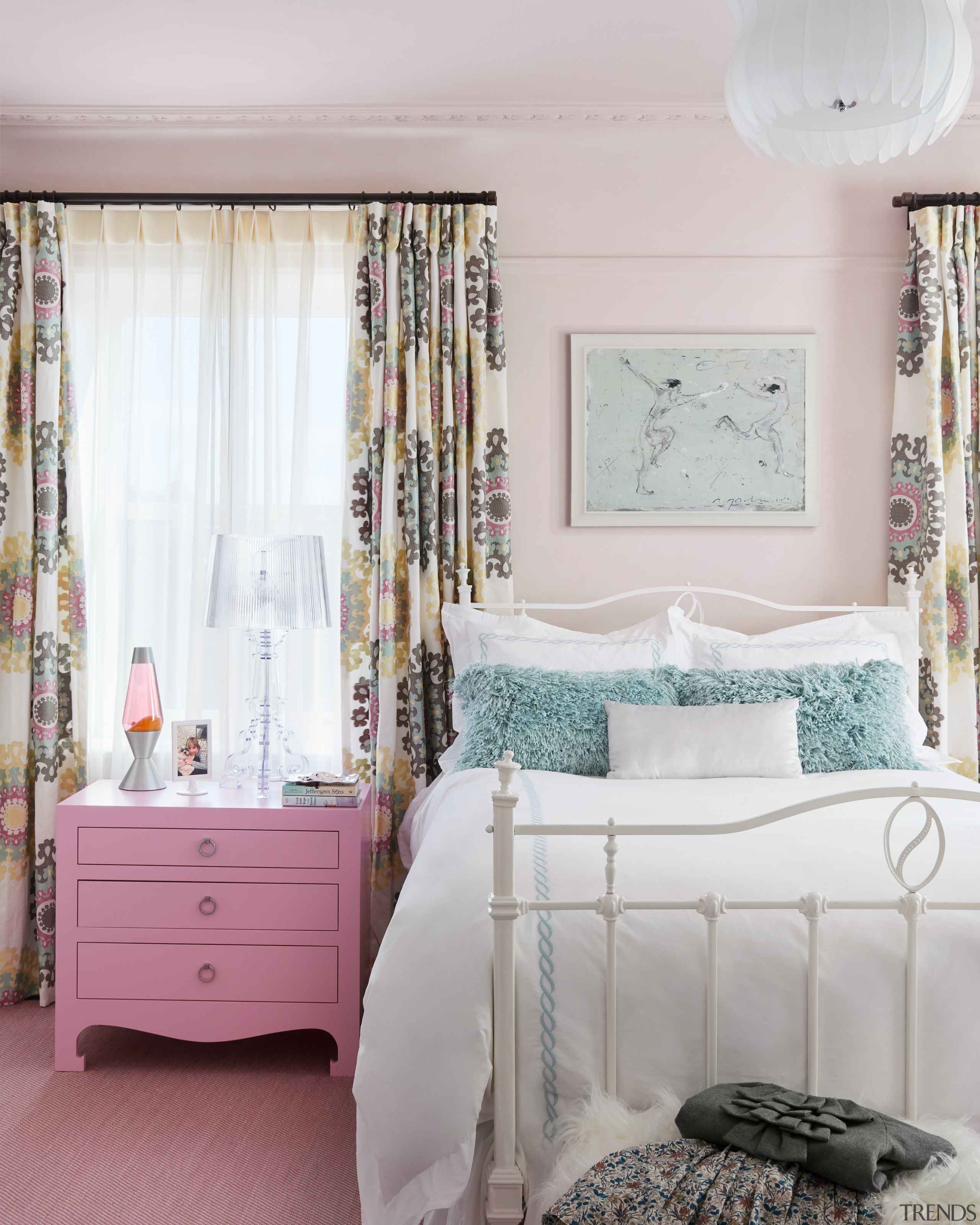 Pretty in pink – child's bedroom. - Gracious 
