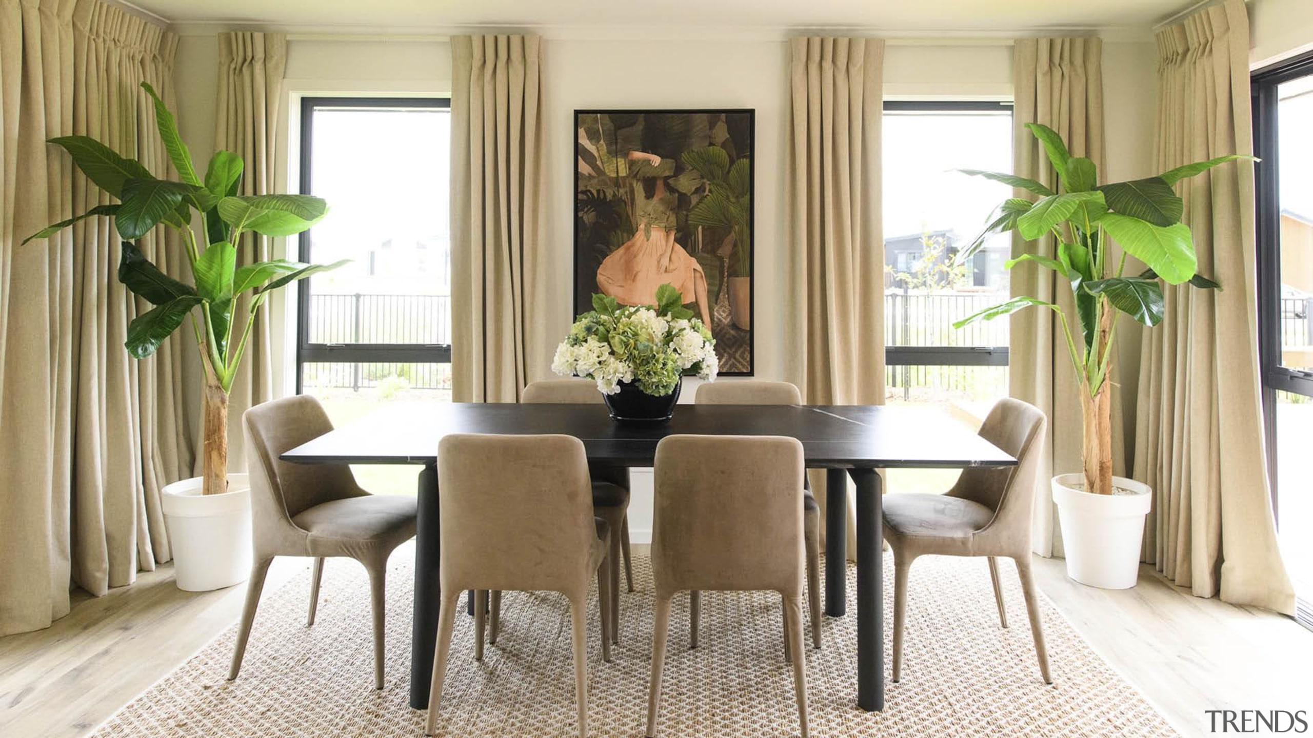 88 Berryfield Drive – refined floor-to-ceiling drapes and 