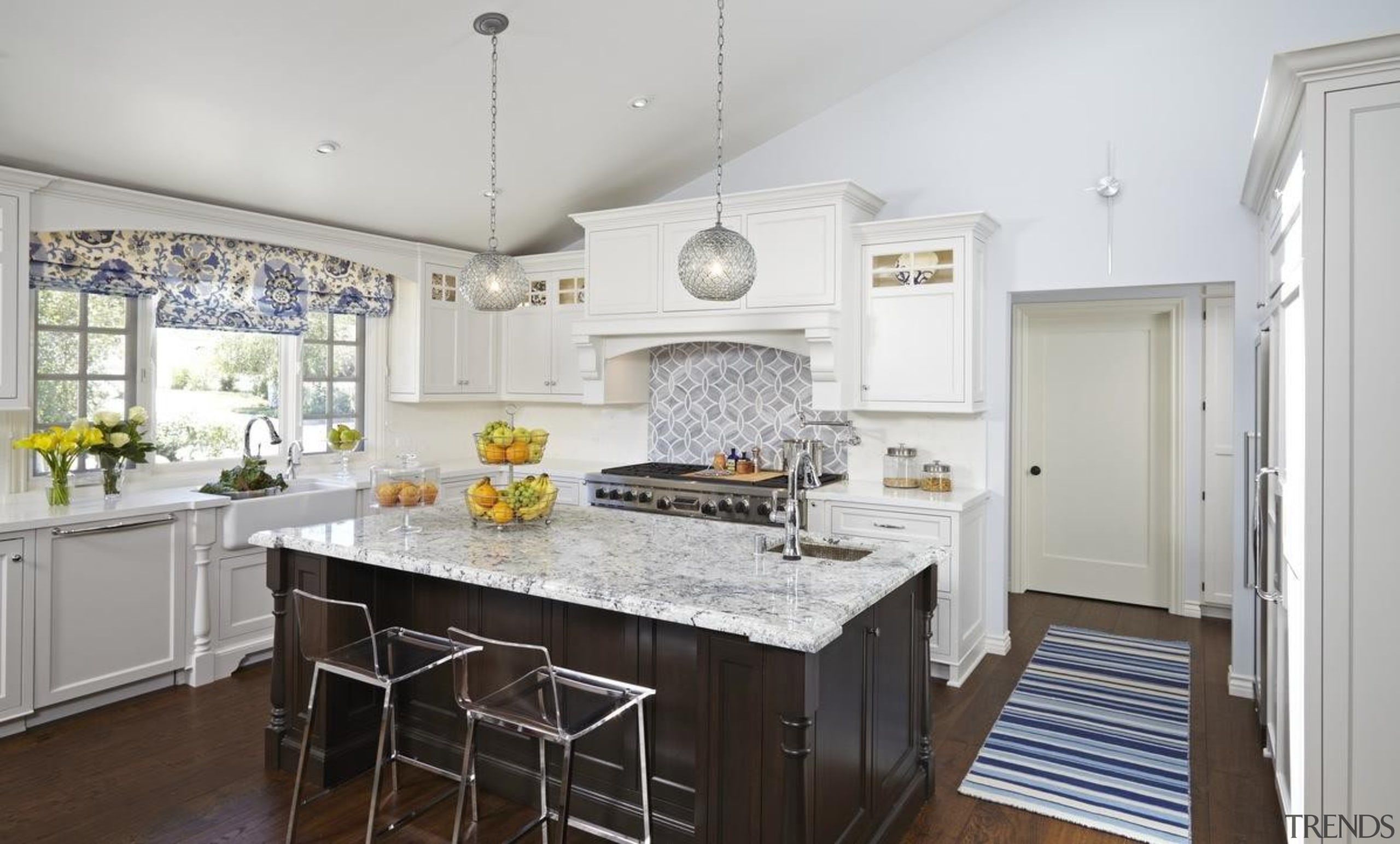 A family of 5 who needed space, storage cabinetry, ceiling, countertop, cuisine classique, floor, home, interior design, kitchen, real estate, room, wood flooring, gray