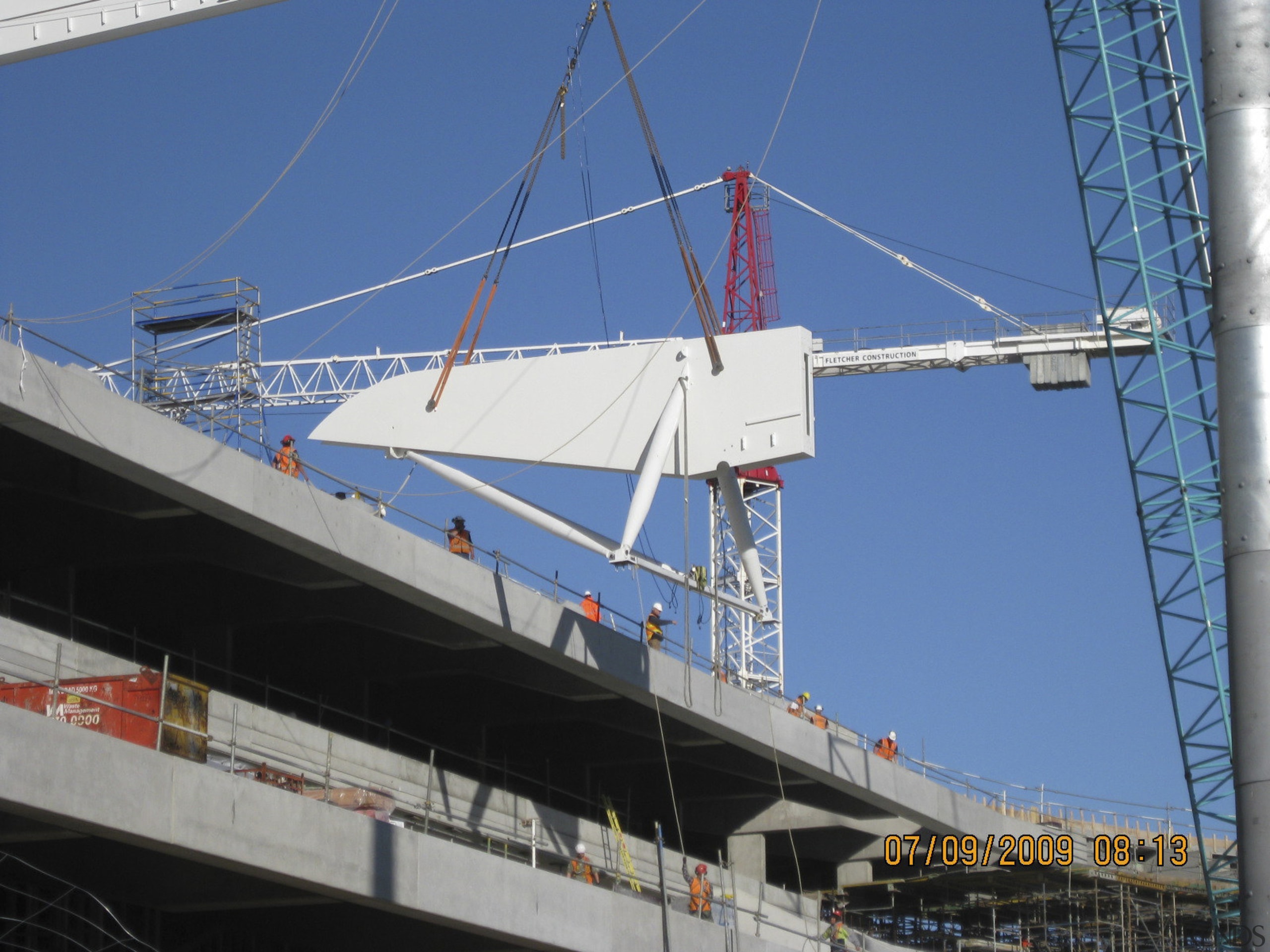 View of the cantilevered roof of the South fixed link, mast, naval architecture, structure, blue