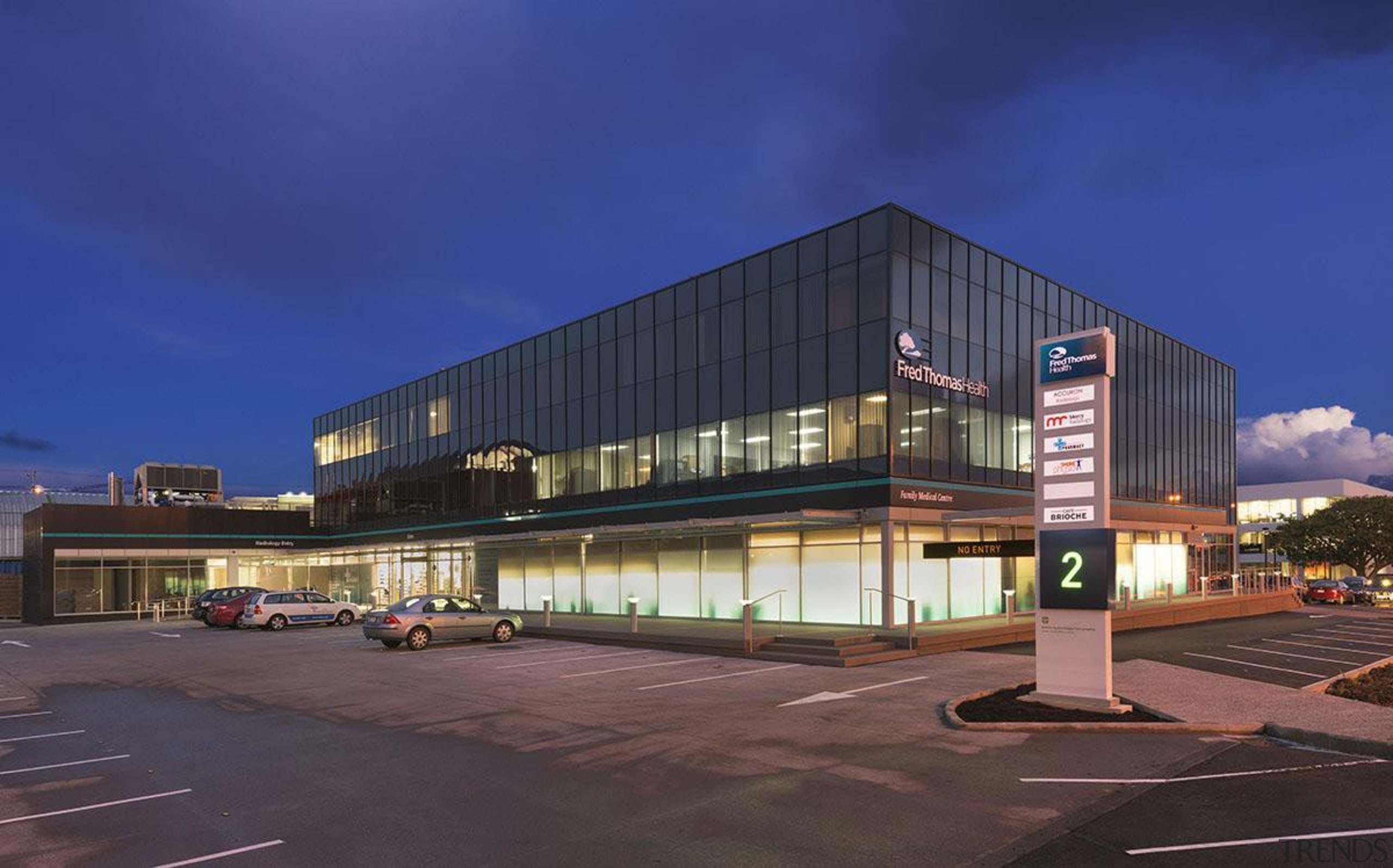 MERIT WINNER2 and 4 Fred Thomas Drive (1 architecture, building, commercial building, condominium, convention center, corporate headquarters, facade, headquarters, leisure centre, metropolis, metropolitan area, mixed use, property, real estate, residential area, sky, structure, blue, black