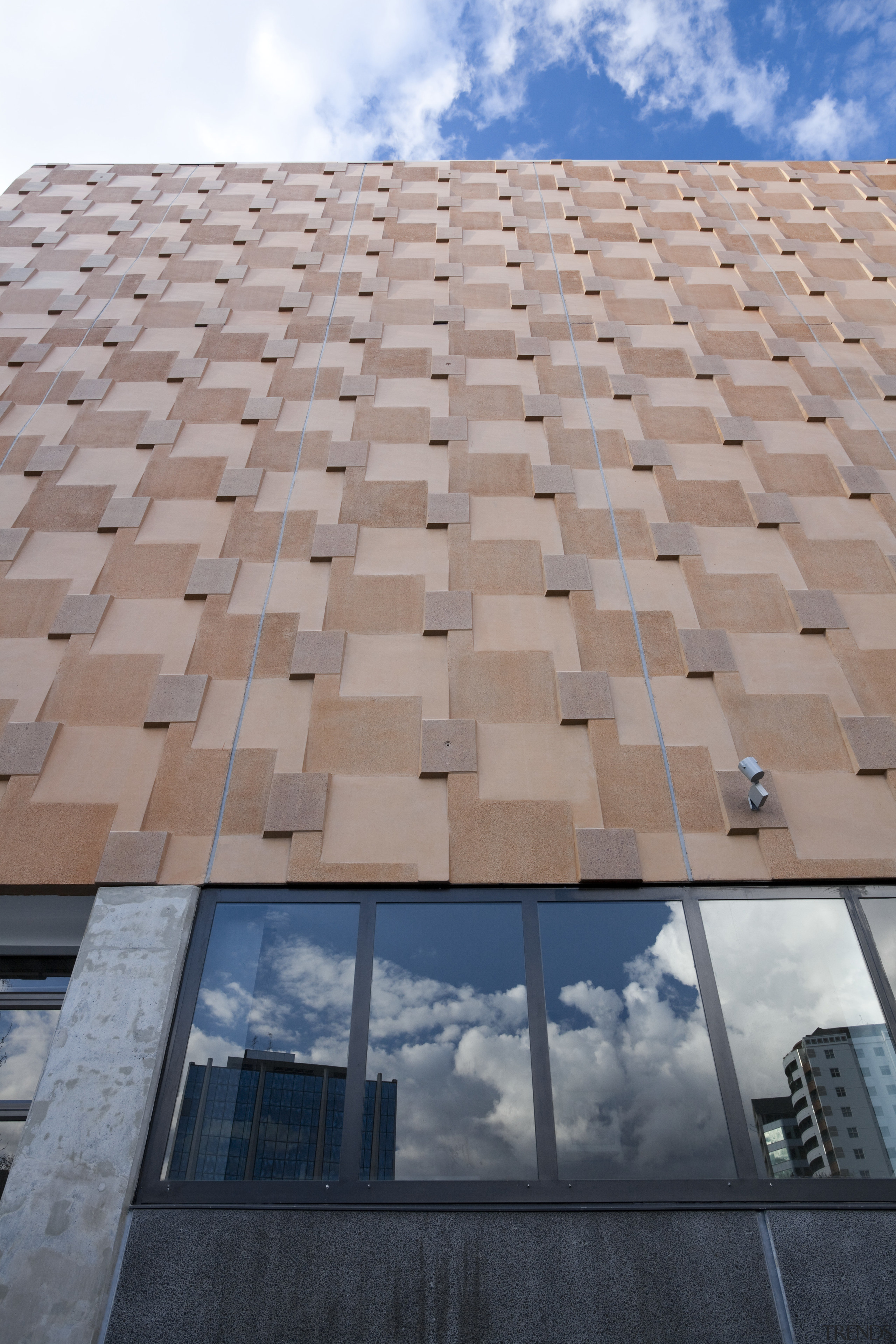 The precast concrete panels for the Q theatre architecture, building, daylighting, daytime, facade, line, roof, sky, skyscraper, gray