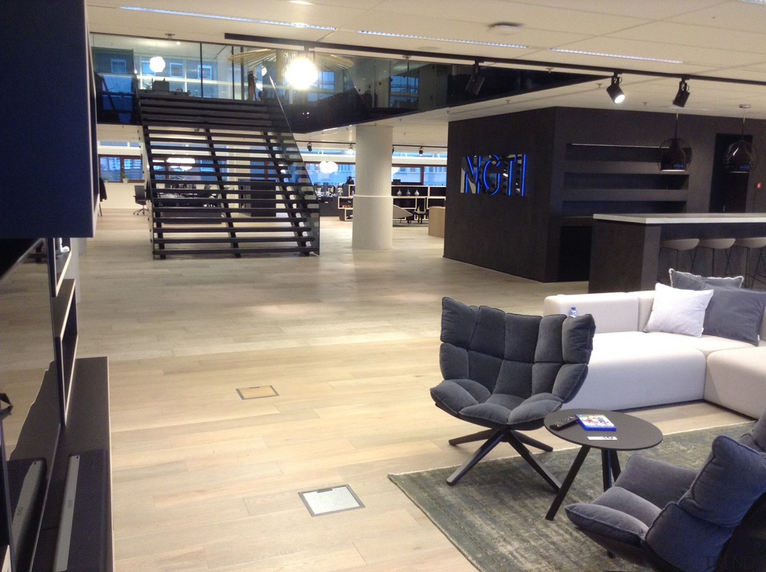 Concreate NGTI 55 - Concreate_NGTI_55 - floor | floor, flooring, interior design, orange