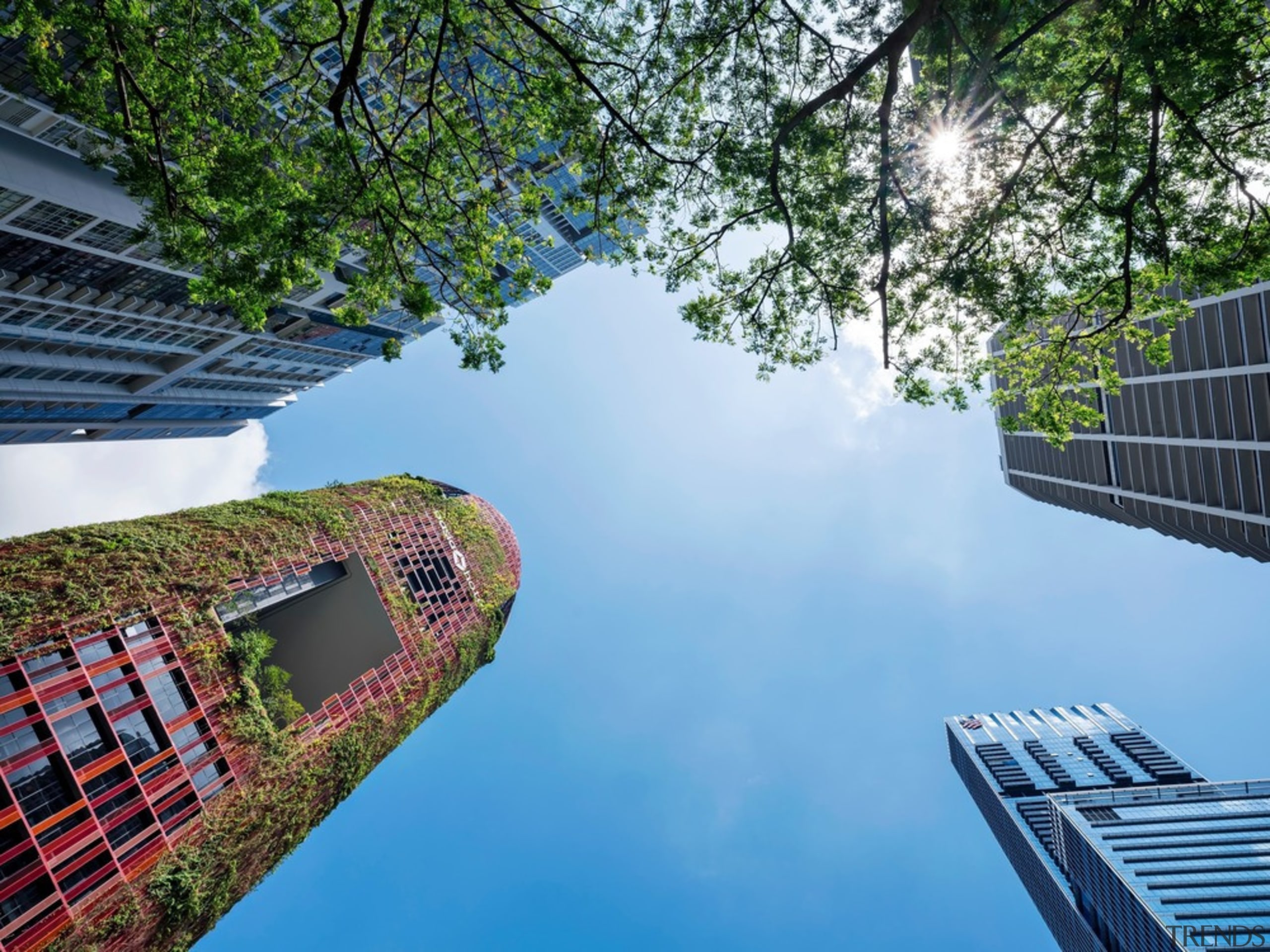 44650 Preview Low 2506 4 44650 Sc V2Com architecture, daytime, green, house, landmark, leaf, leisure, metropolitan area, nature, plant, real estate, reflection, river, sky, tree, water, waterway, woody plant, teal