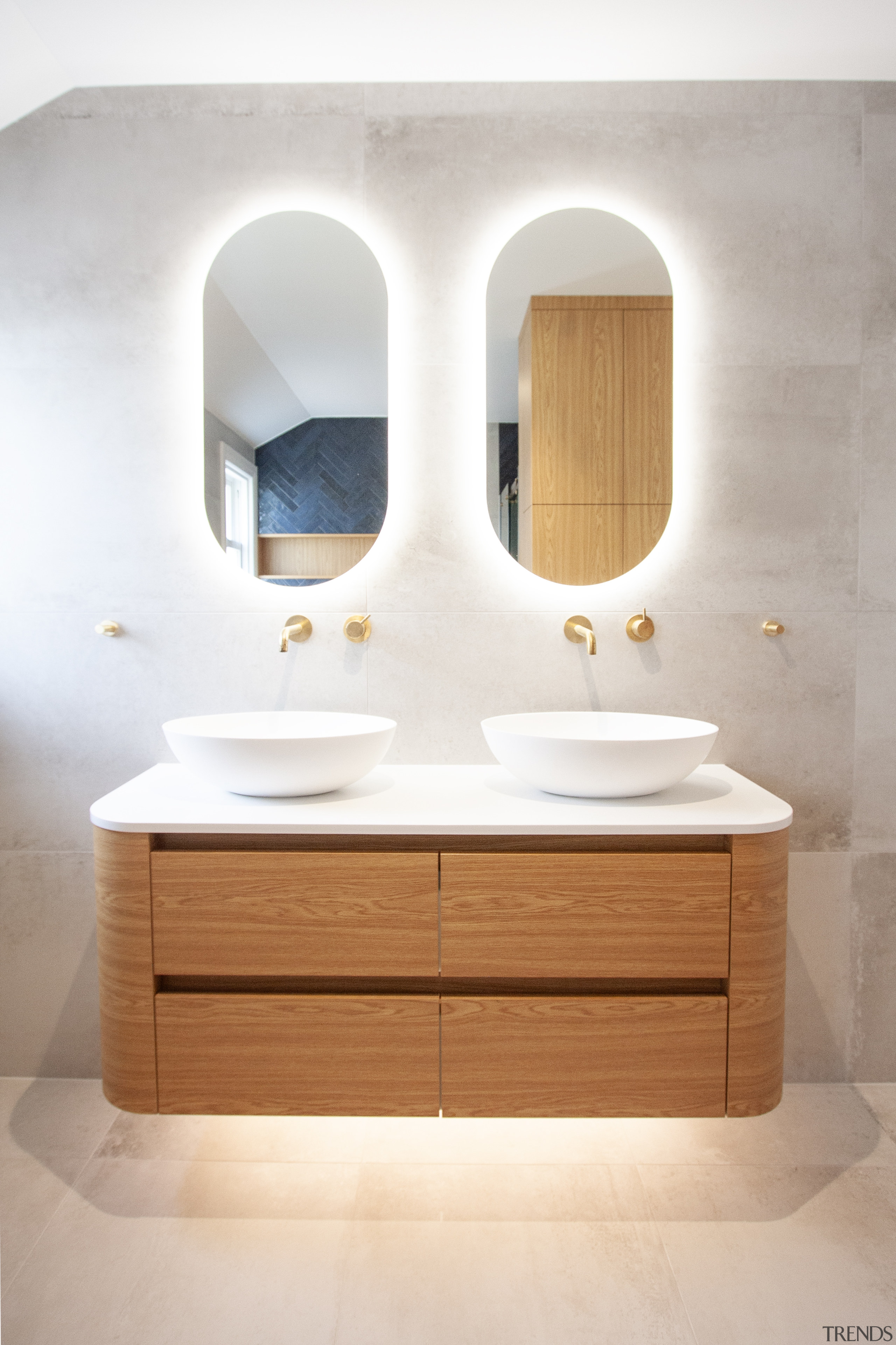 The rounded corners on the custom cantilevered wood 