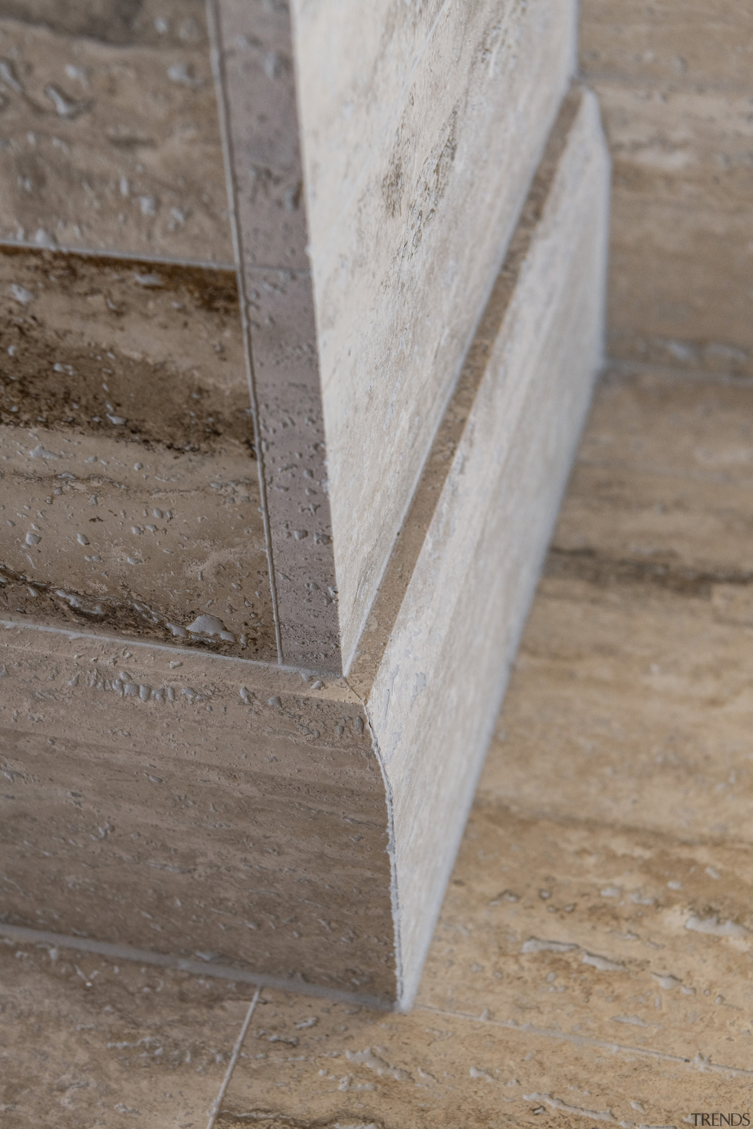 Oversized blocks sourced from the same quarry as 