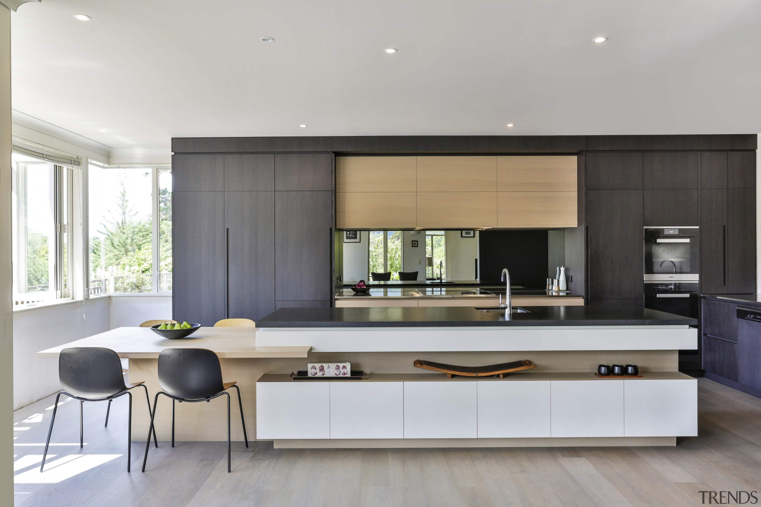 This clean-lined kitchen has a pared back almost 