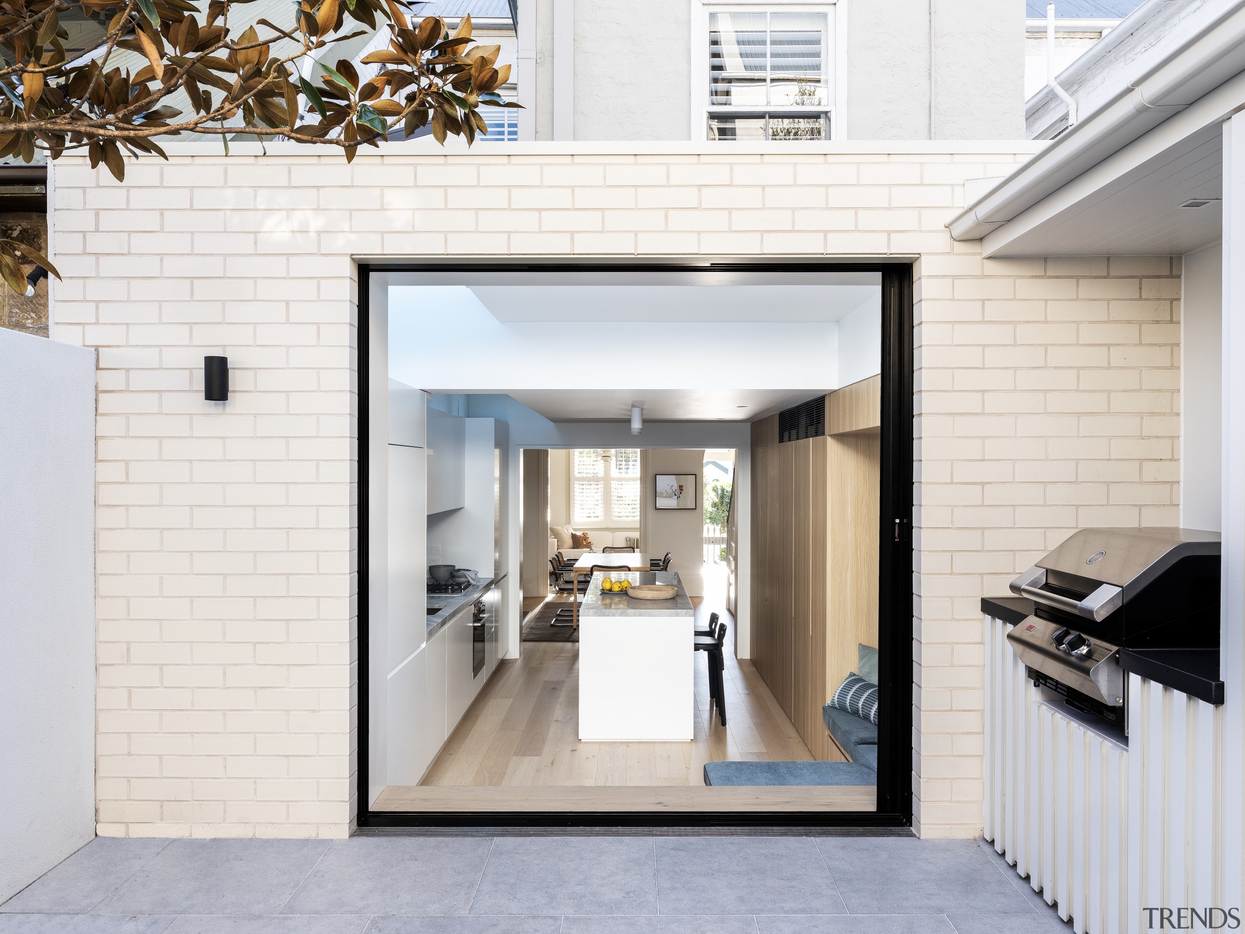 ​​​​​​​Back to front – pocket doors in the 