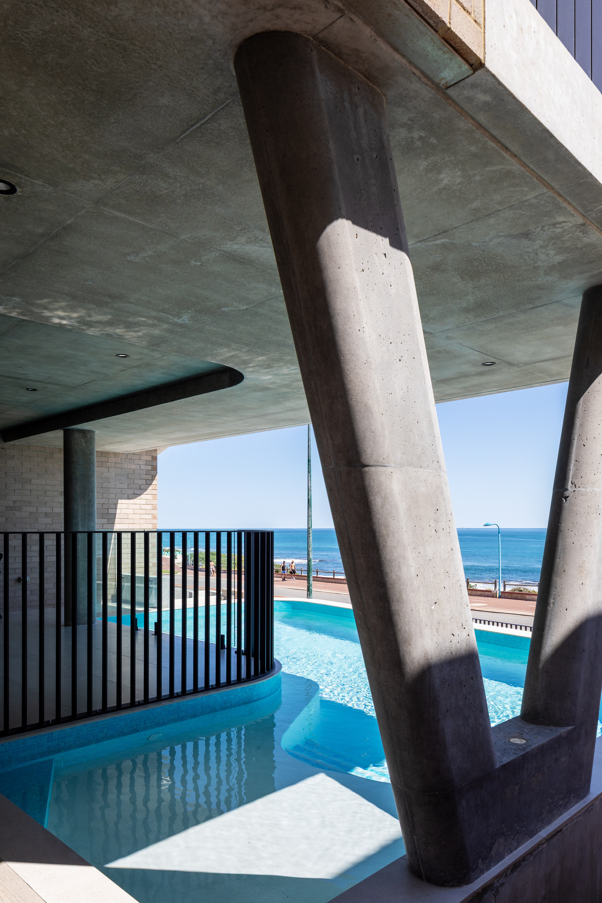 Strong structural support is on show. - Sculpted 