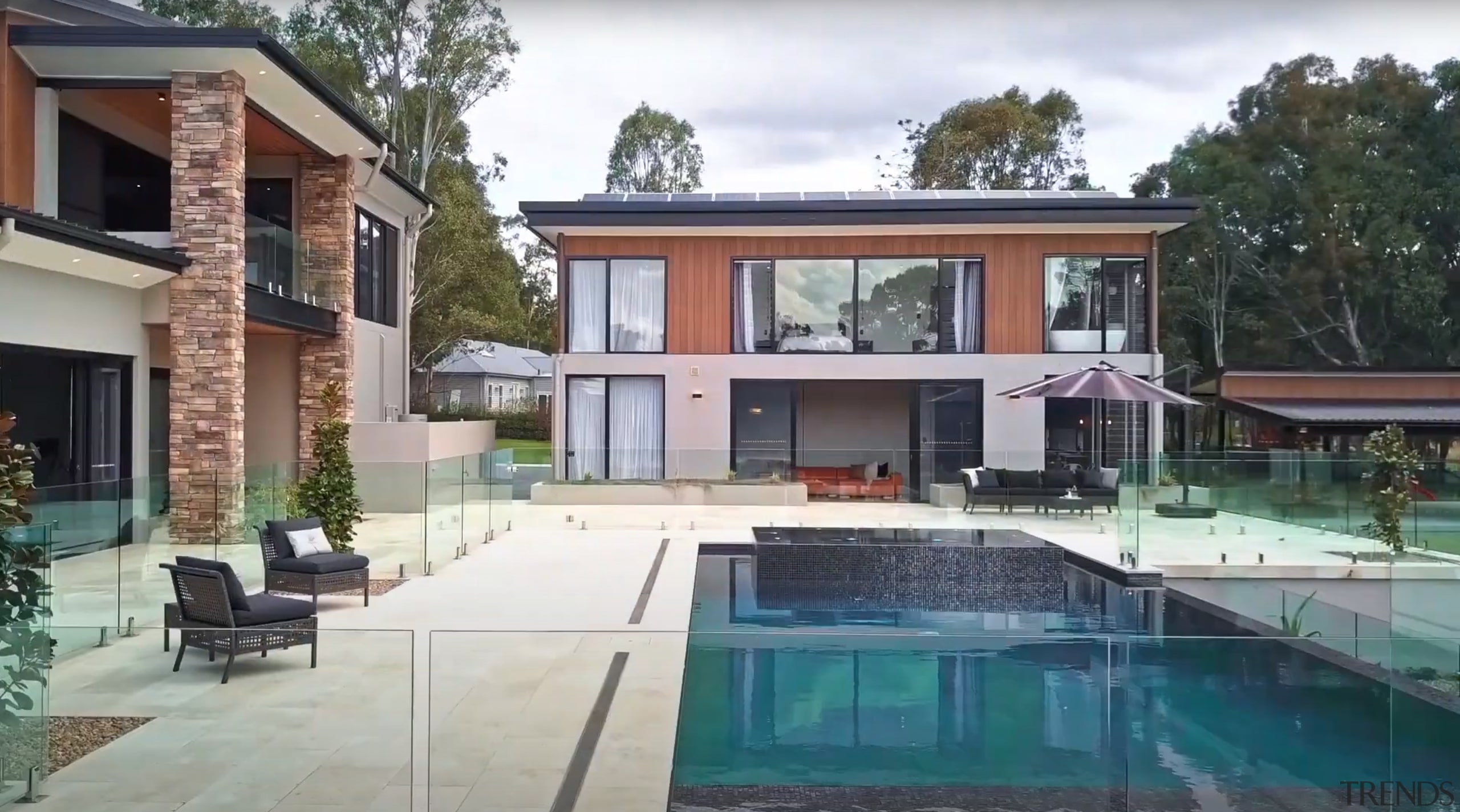 The new guest house has an intimate end-on 