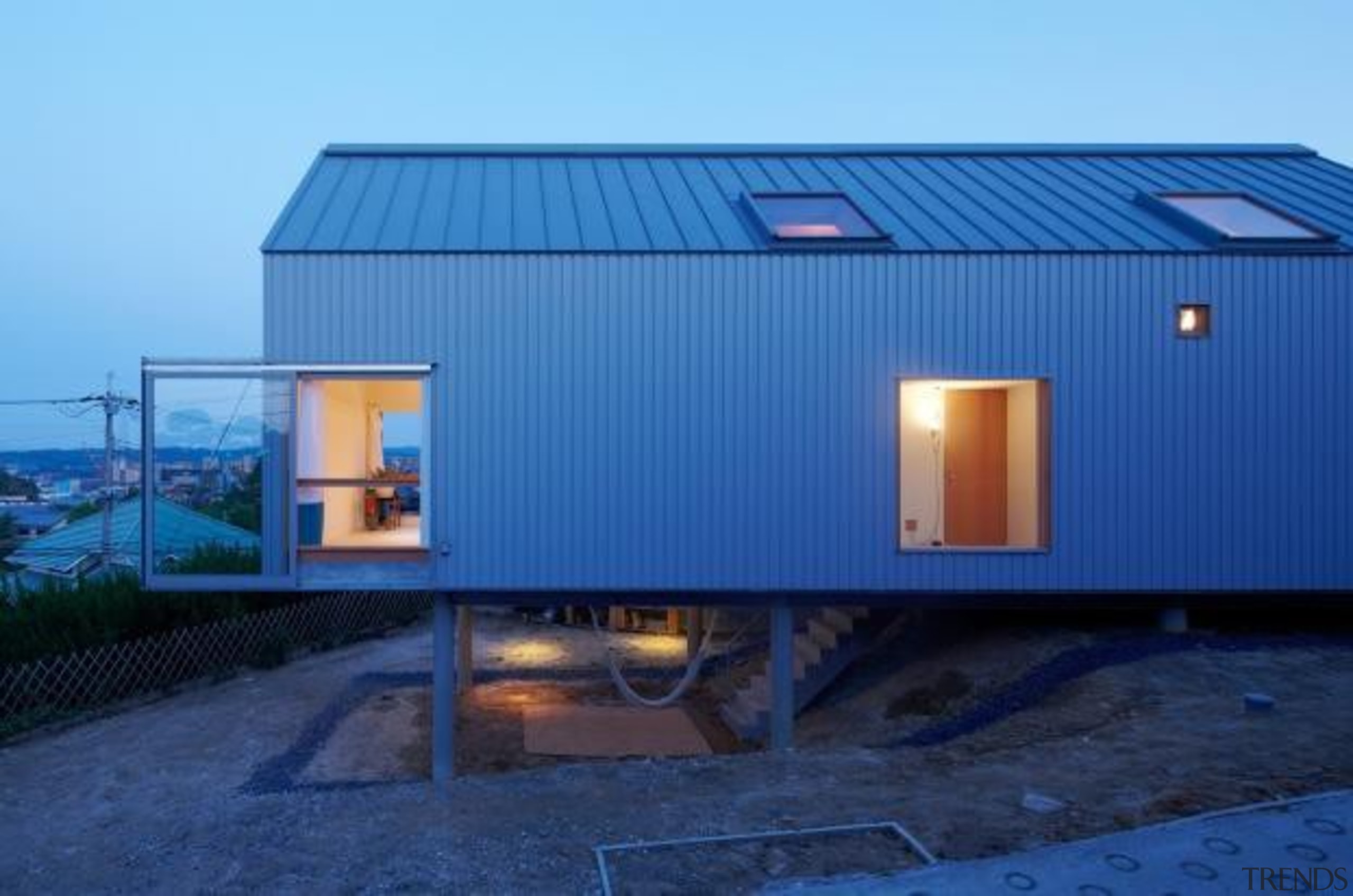 4n, ikoma, JapanNinkipen - World Architecture News House architecture, facade, home, house, real estate, roof, shed, blue, teal