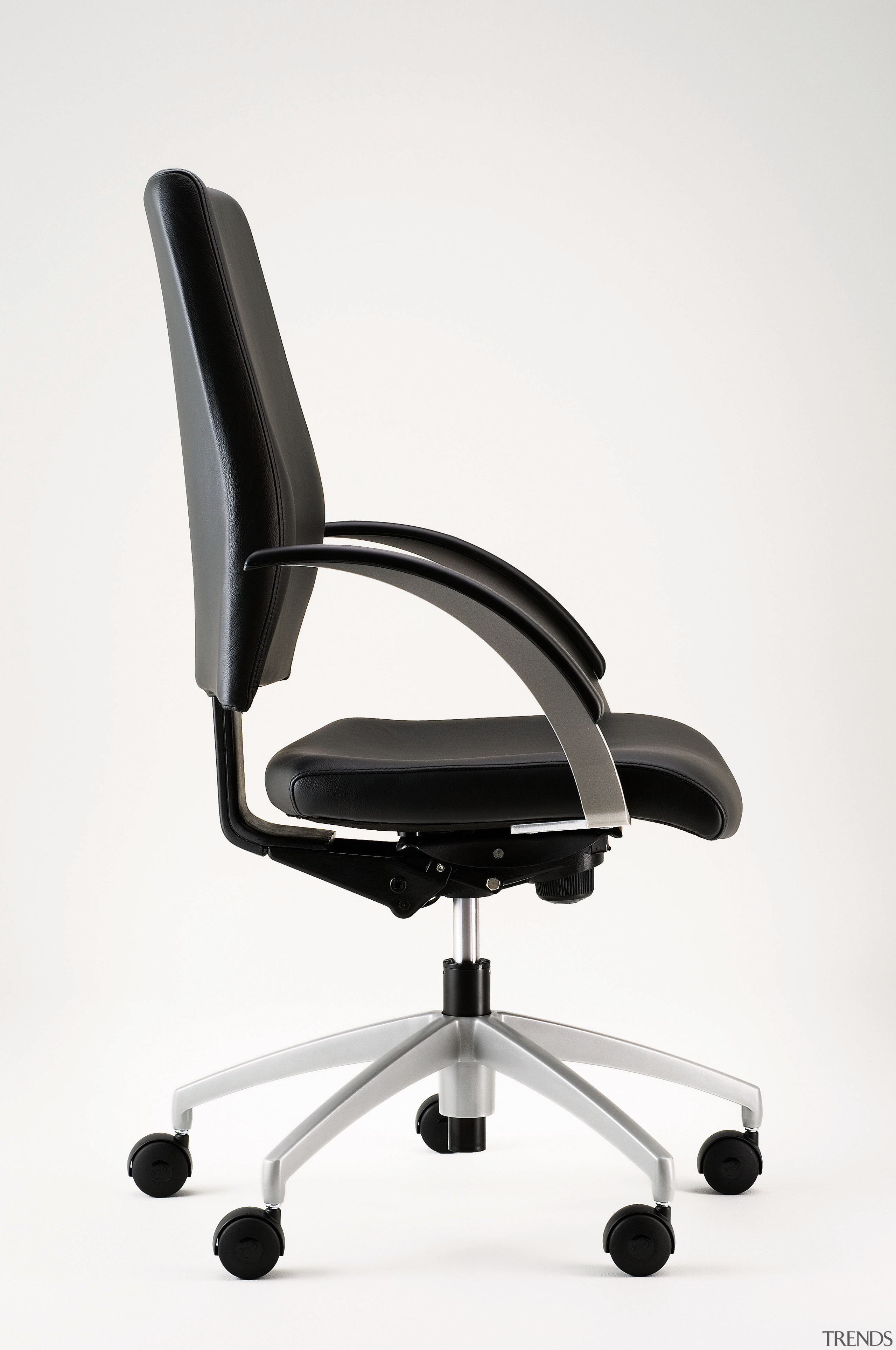 Black office chair. - Black office chair. - armrest, chair, comfort, furniture, office chair, plastic, product, product design, white