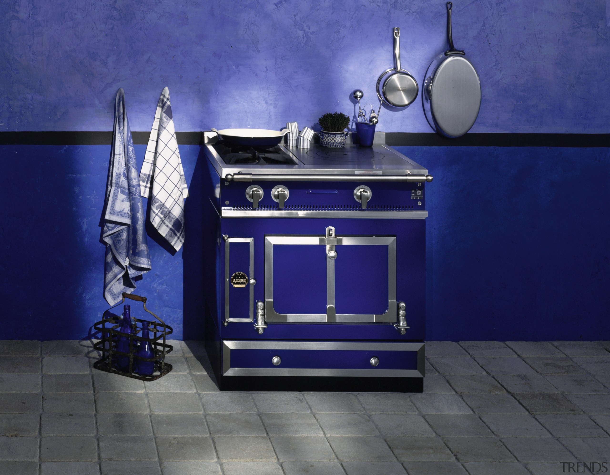 View of a blue and silver oven and blue, furniture, kitchen stove, purple, blue