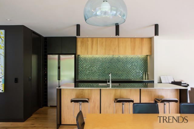 An Oak Overlay Floor Grounds This K Gallery 5 Trends