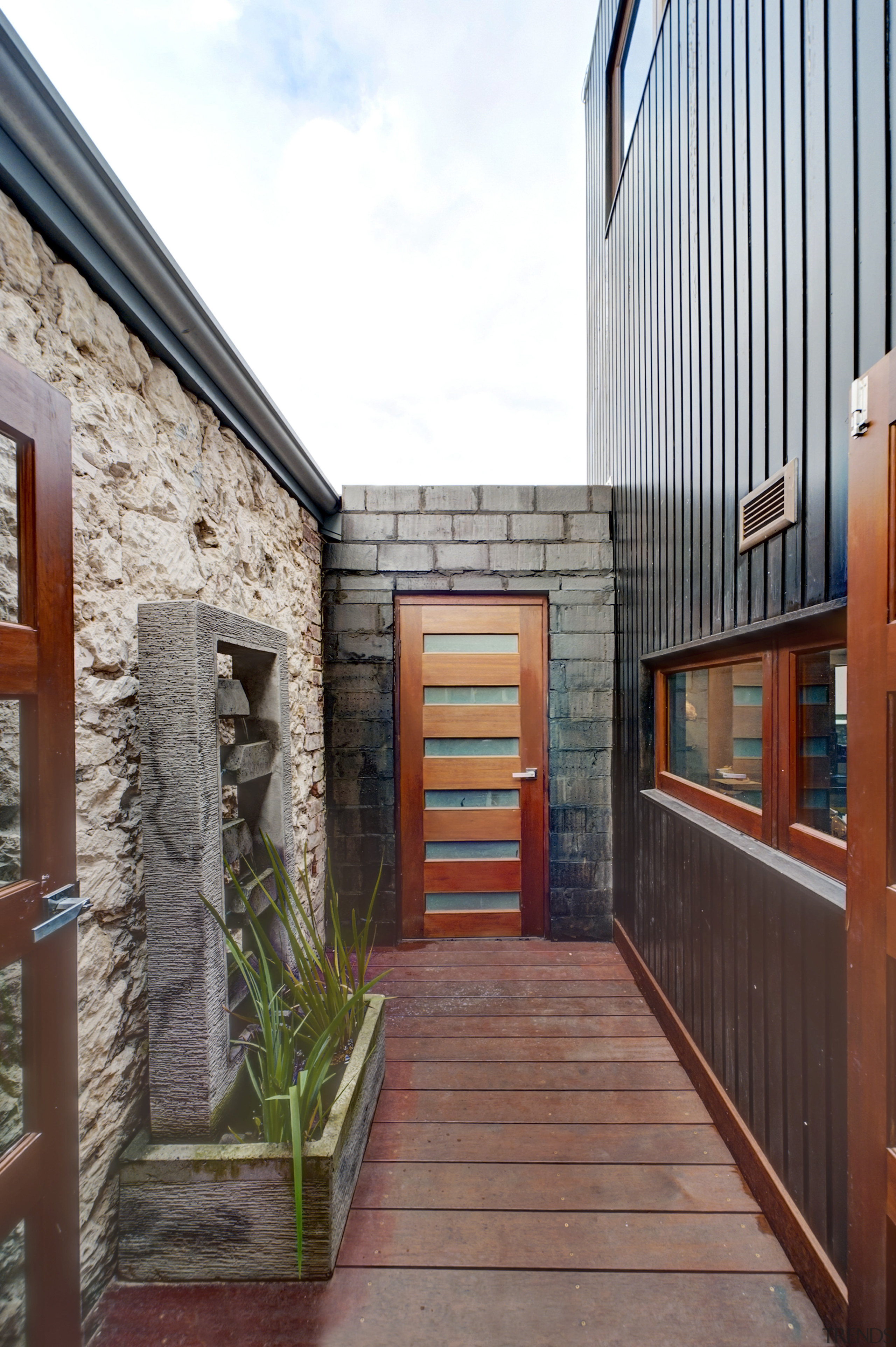 A Small Passageway Separates The Tw Gallery 13 Trends a-small-passageway-separates-the-tw-gallery-13-trends