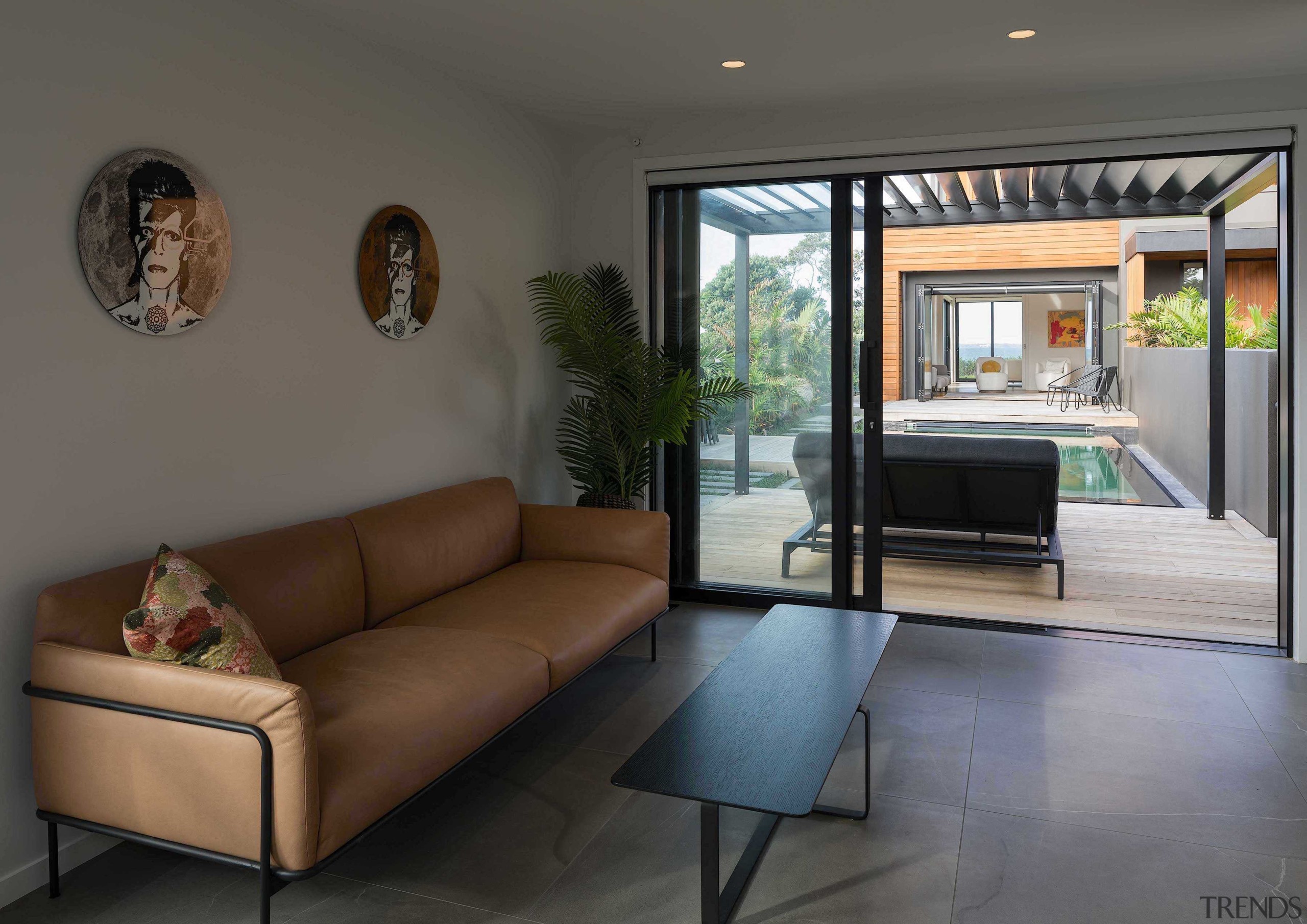 Louvres shelter spaces for lounging around the pool, 