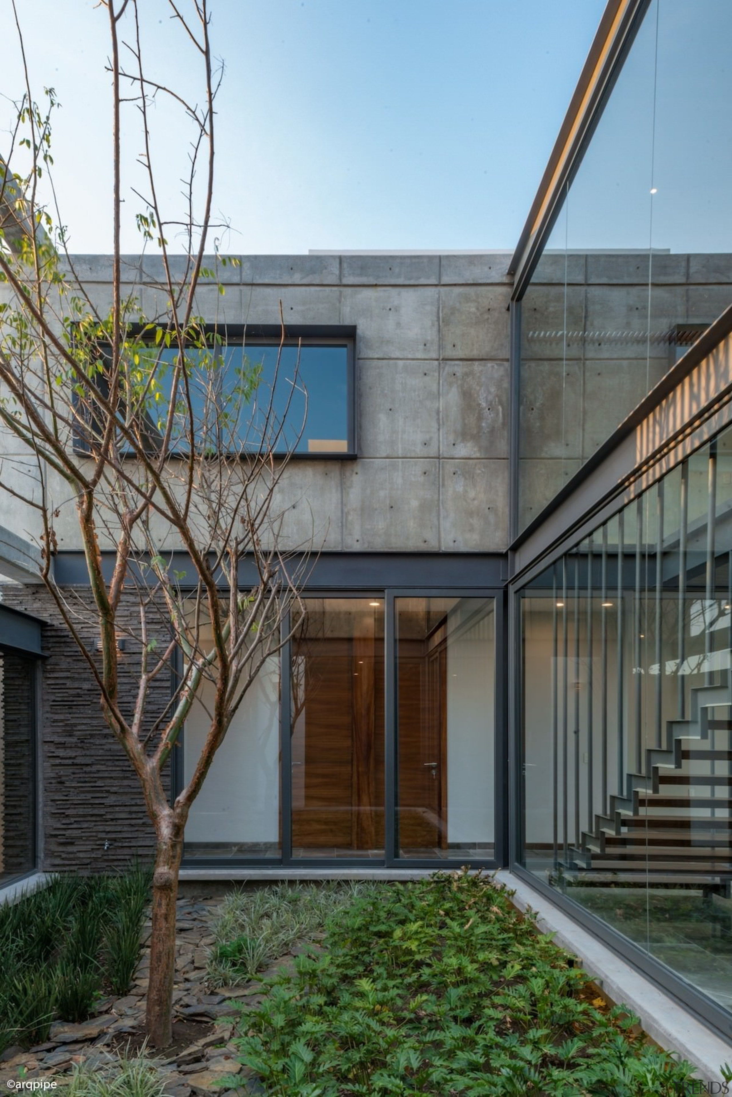 Colima home/Di Frenna Arquitectos - Colima home/Di Frenna architecture, building, courtyard, facade, home, house, property, real estate, residential area, siding, window, gray