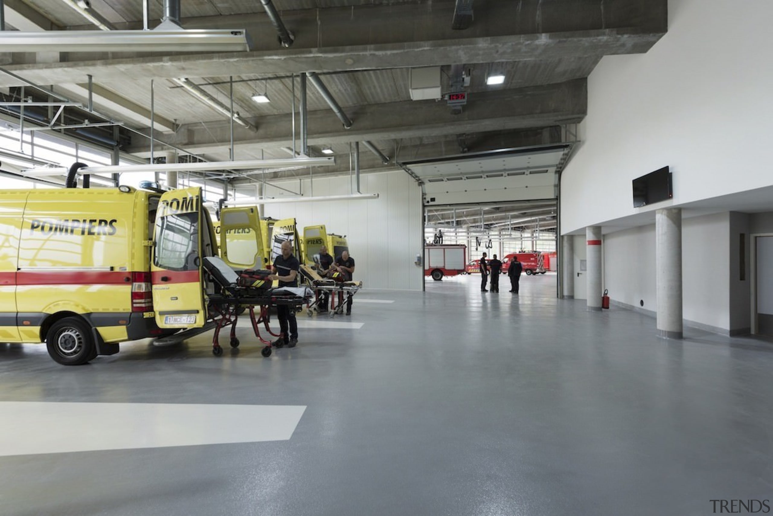 569 firestation - 569 firestation - automobile repair automobile repair shop, hangar, motor vehicle, transport, vehicle, gray