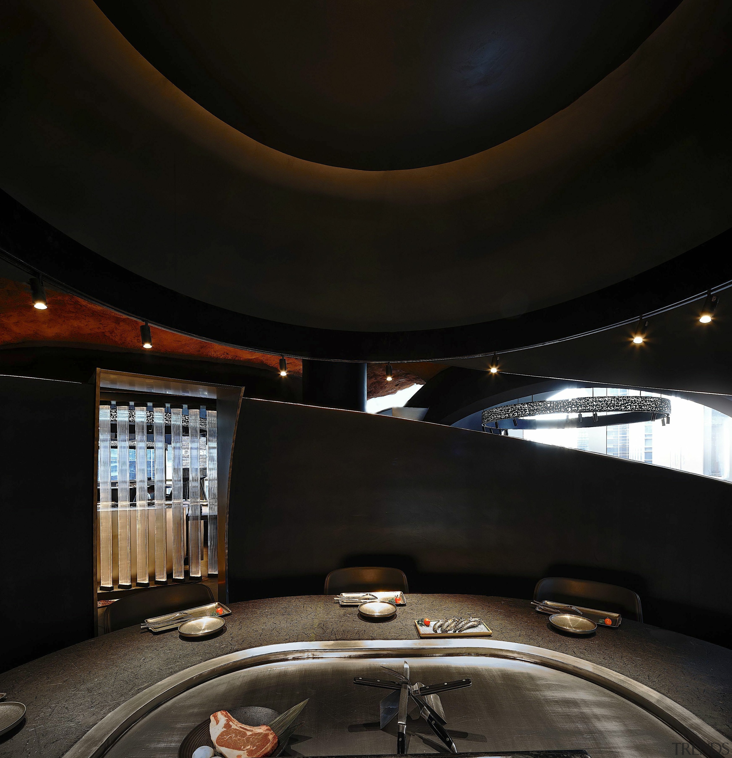 The charm of teppanyaki dining lies not only 