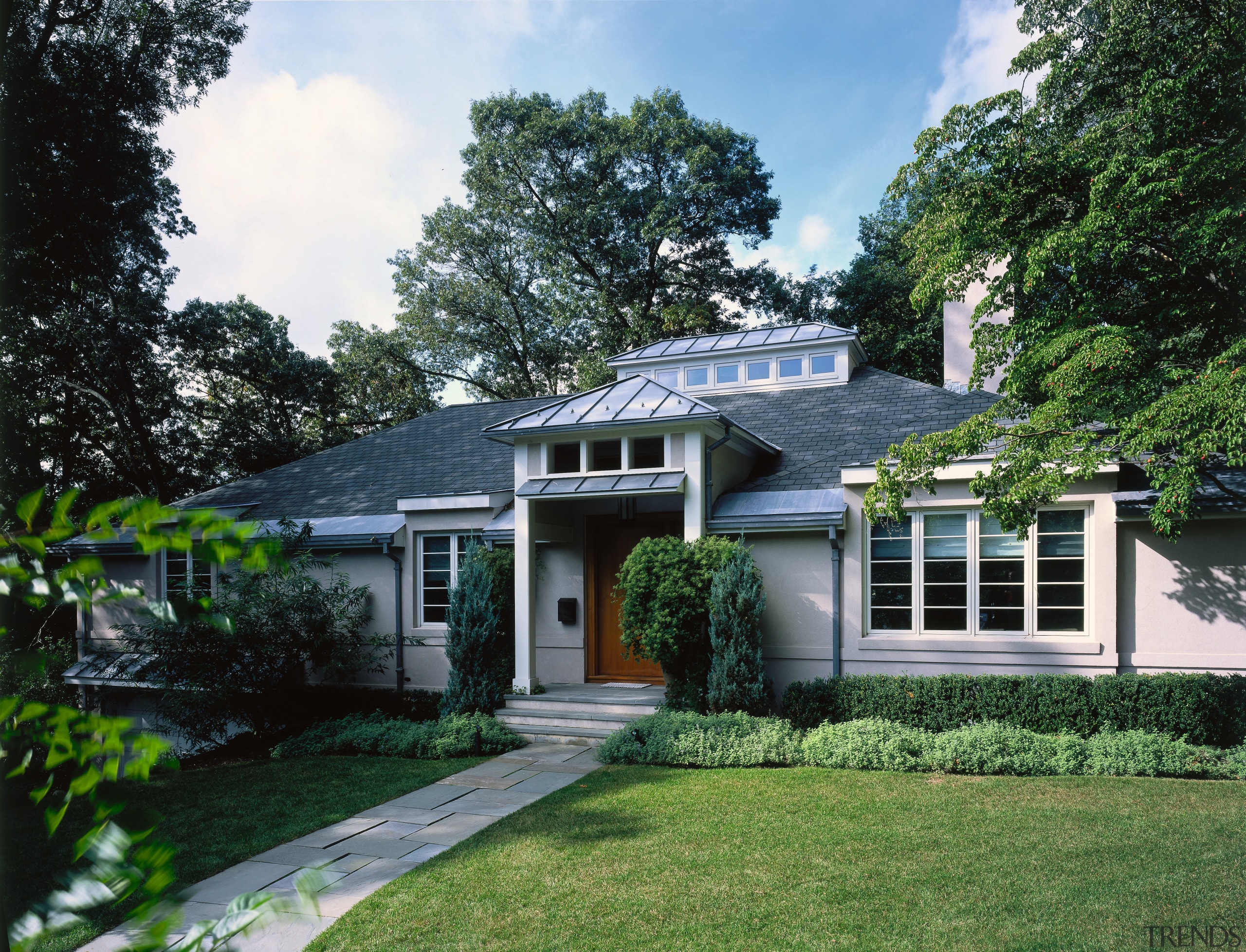 this home underwent a major transformation, both inside architecture, cottage, elevation, estate, facade, farmhouse, home, house, landscape, mansion, outdoor structure, plant, plantation, property, real estate, residential area, roof, tree, yard, green, black